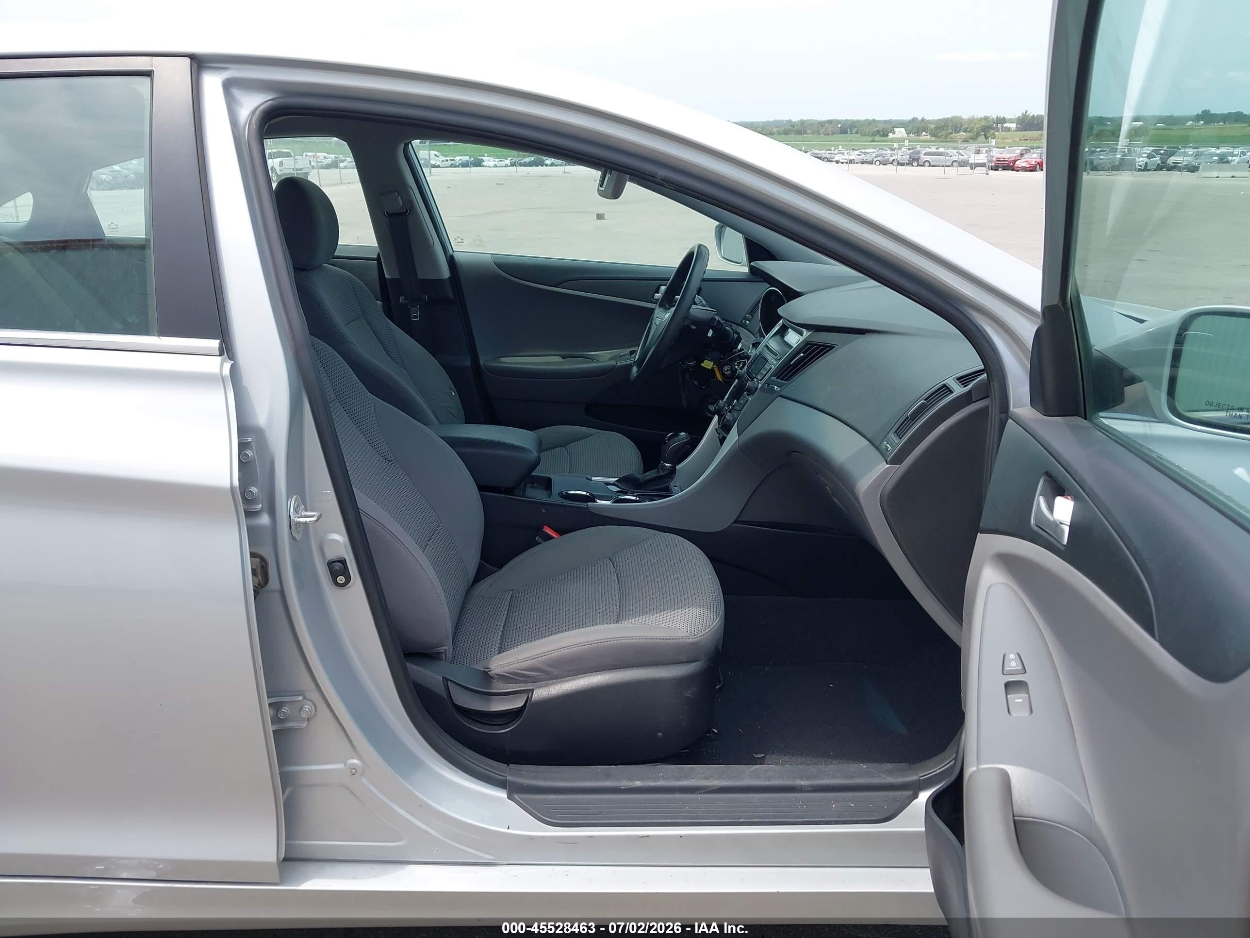 2011 Hyundai Sonata Gls Серебряный vin: 5NPEB4AC2BH010857