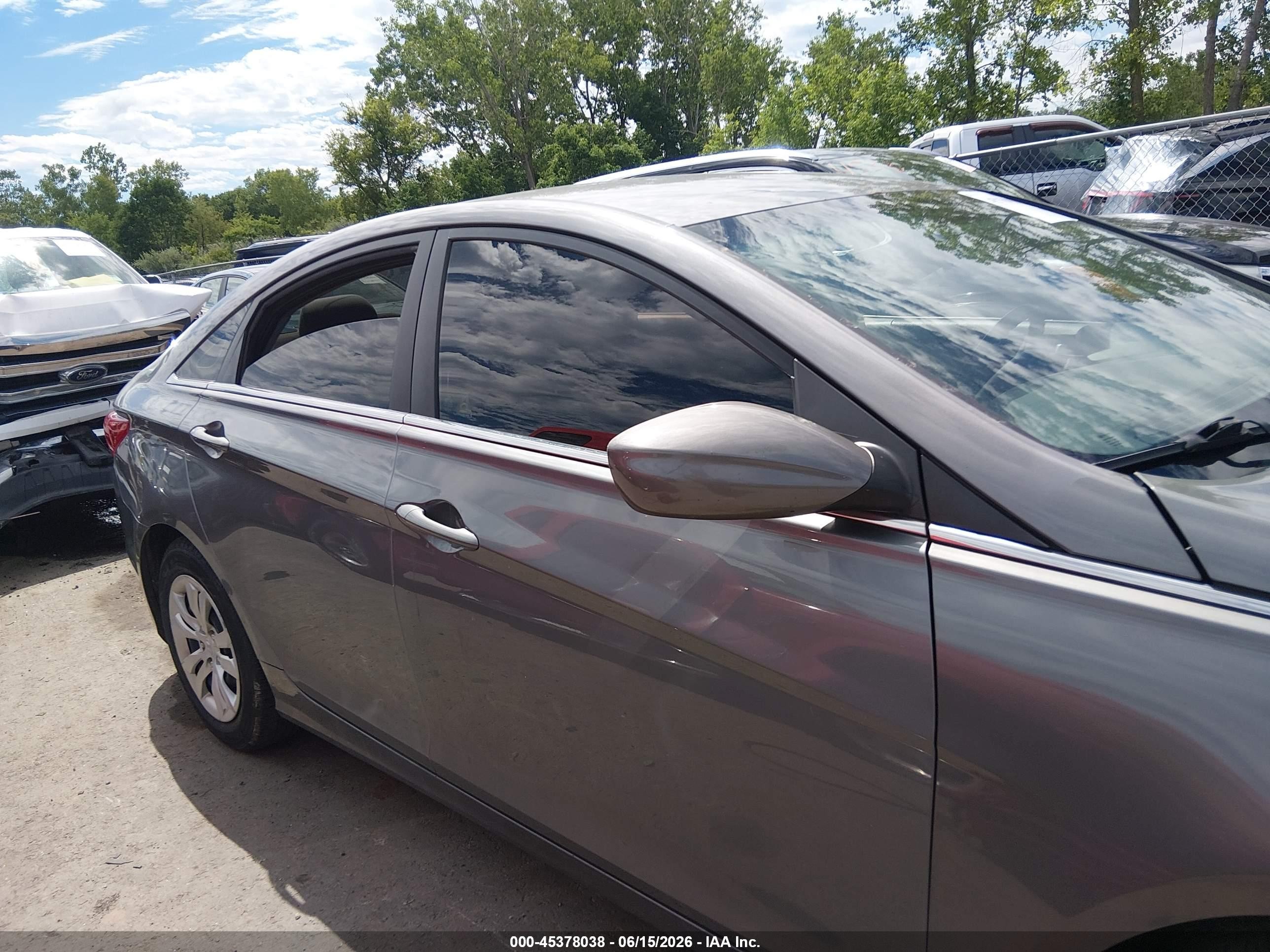 2011 Hyundai Sonata Gls Серый vin: 5NPEB4AC2BH093884