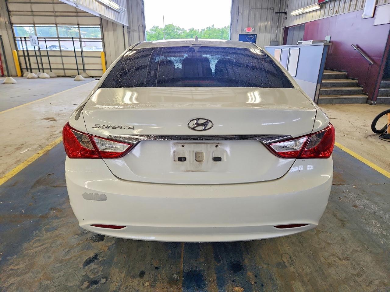 2011 Hyundai Sonata Gls White vin: 5NPEB4AC2BH208337