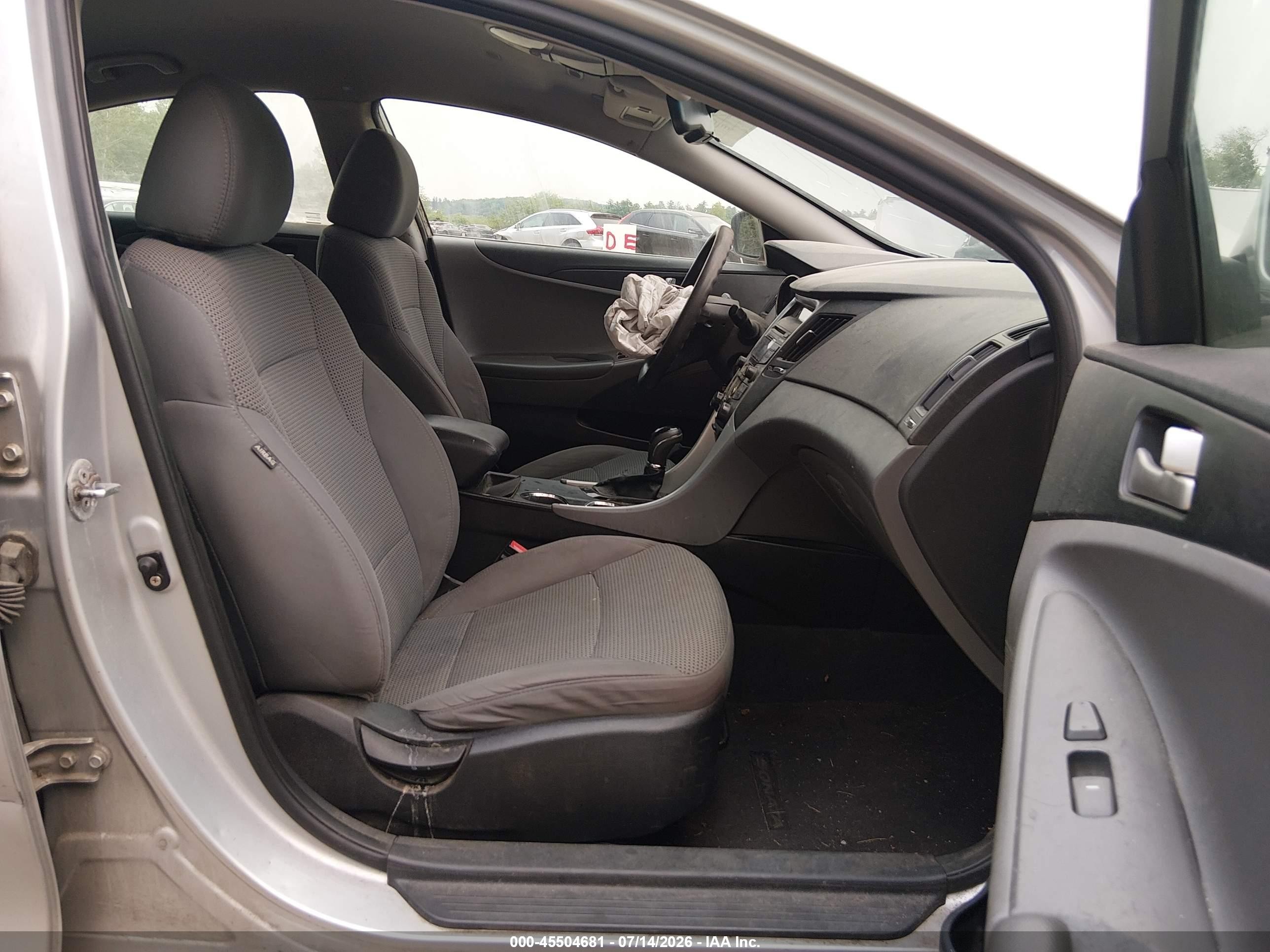 2012 Hyundai Sonata Gls Silver vin: 5NPEB4AC2CH346123
