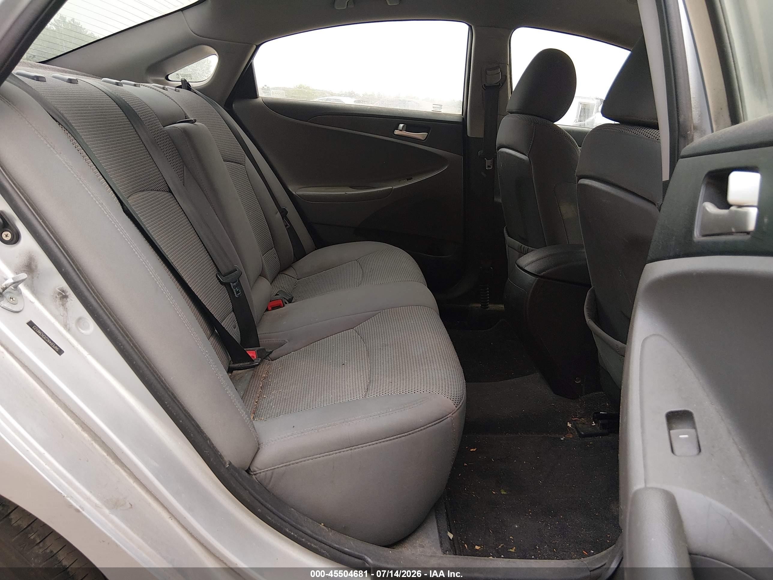 2012 Hyundai Sonata Gls Silver vin: 5NPEB4AC2CH346123
