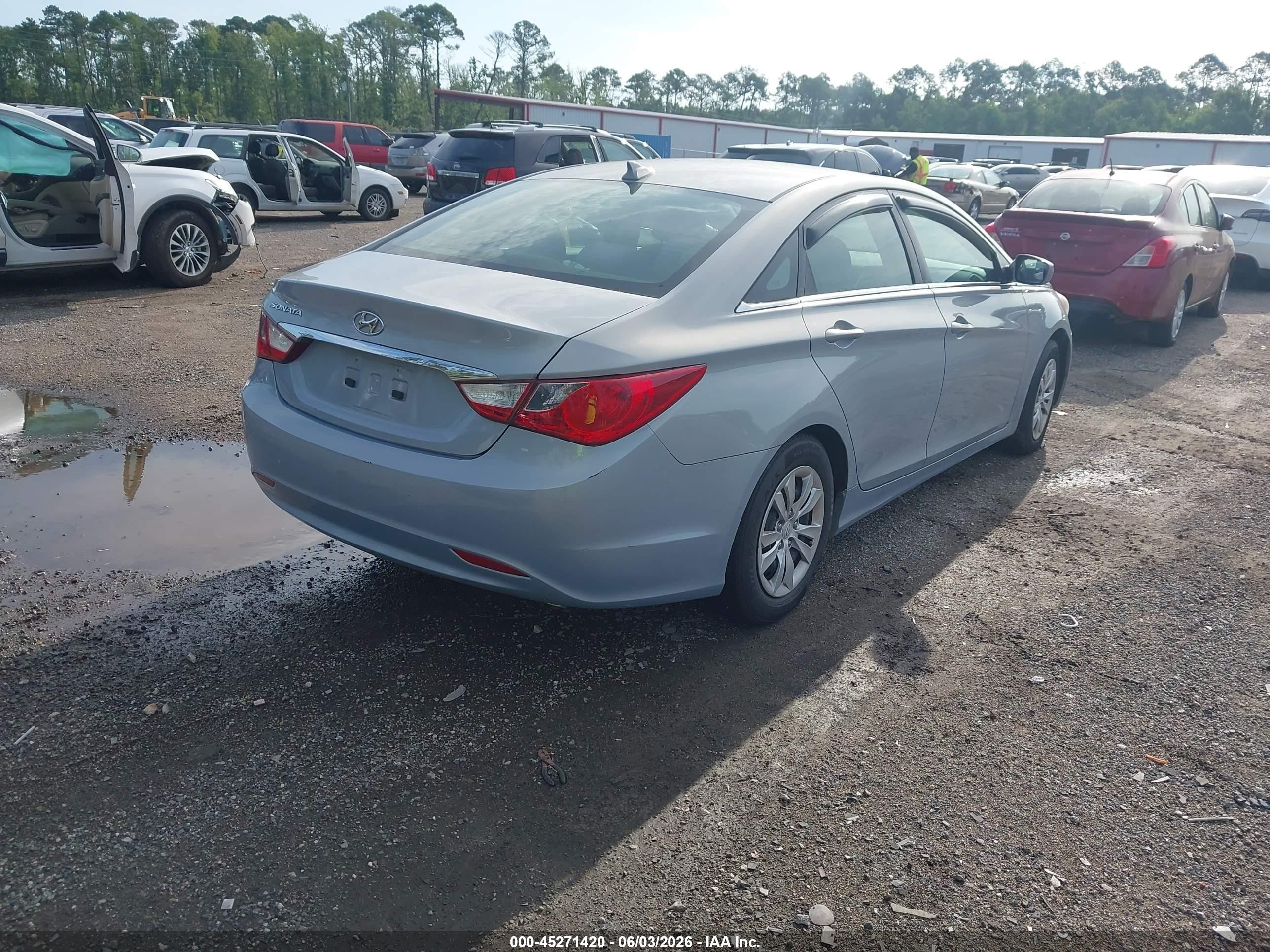 2012 Hyundai Sonata Gls Light Blue vin: 5NPEB4AC2CH346185