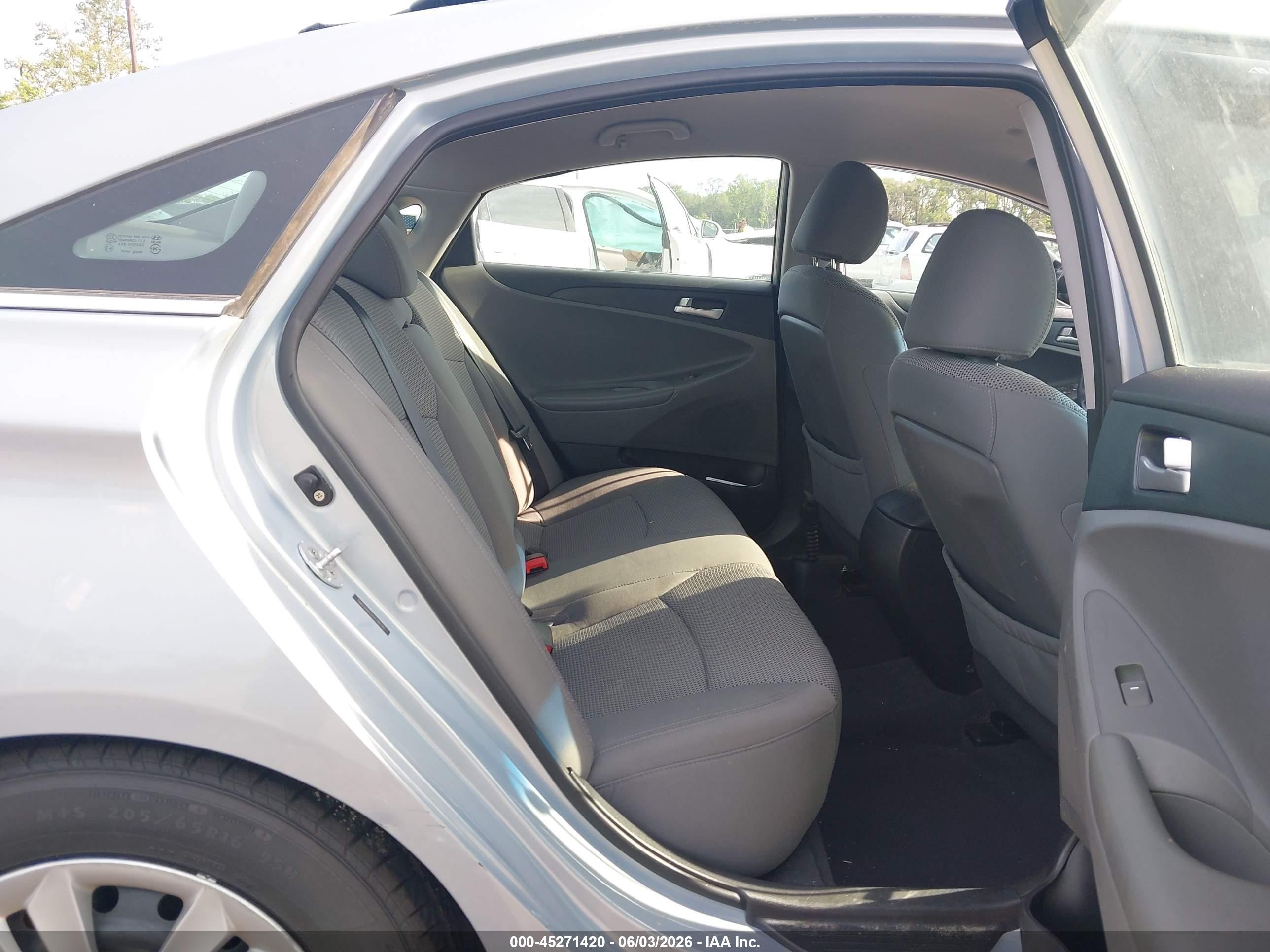 2012 Hyundai Sonata Gls Light Blue vin: 5NPEB4AC2CH346185