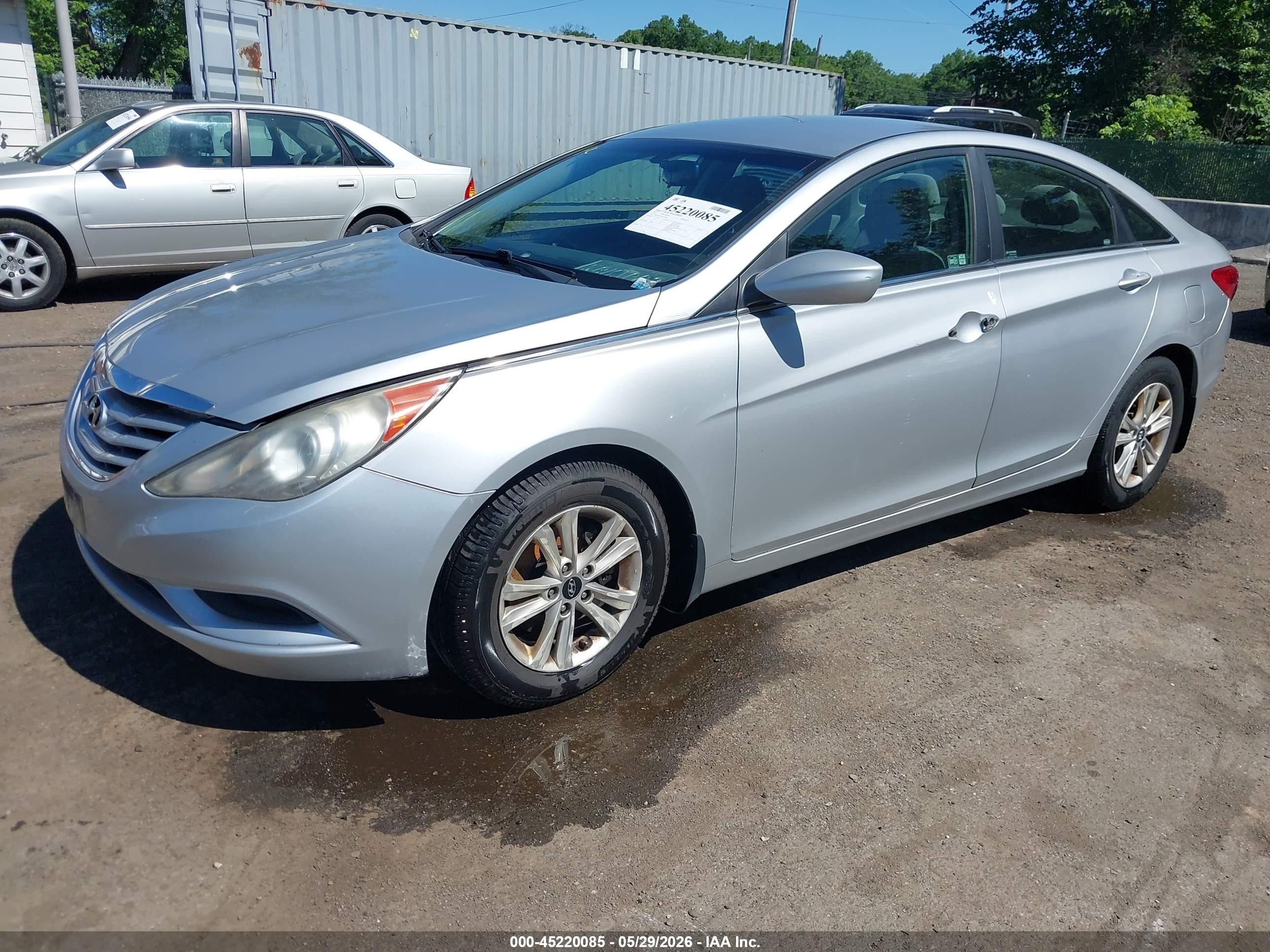 2012 Hyundai Sonata Gls Silver vin: 5NPEB4AC2CH358594