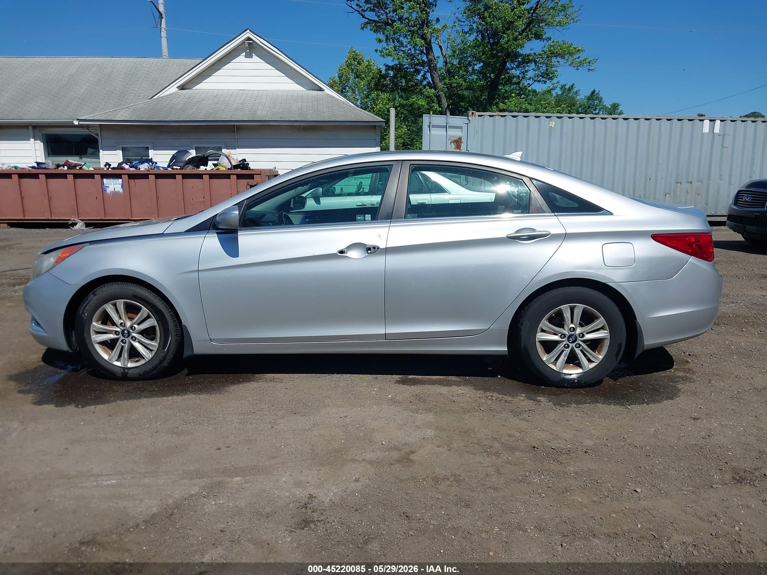 2012 Hyundai Sonata Gls Silver vin: 5NPEB4AC2CH358594