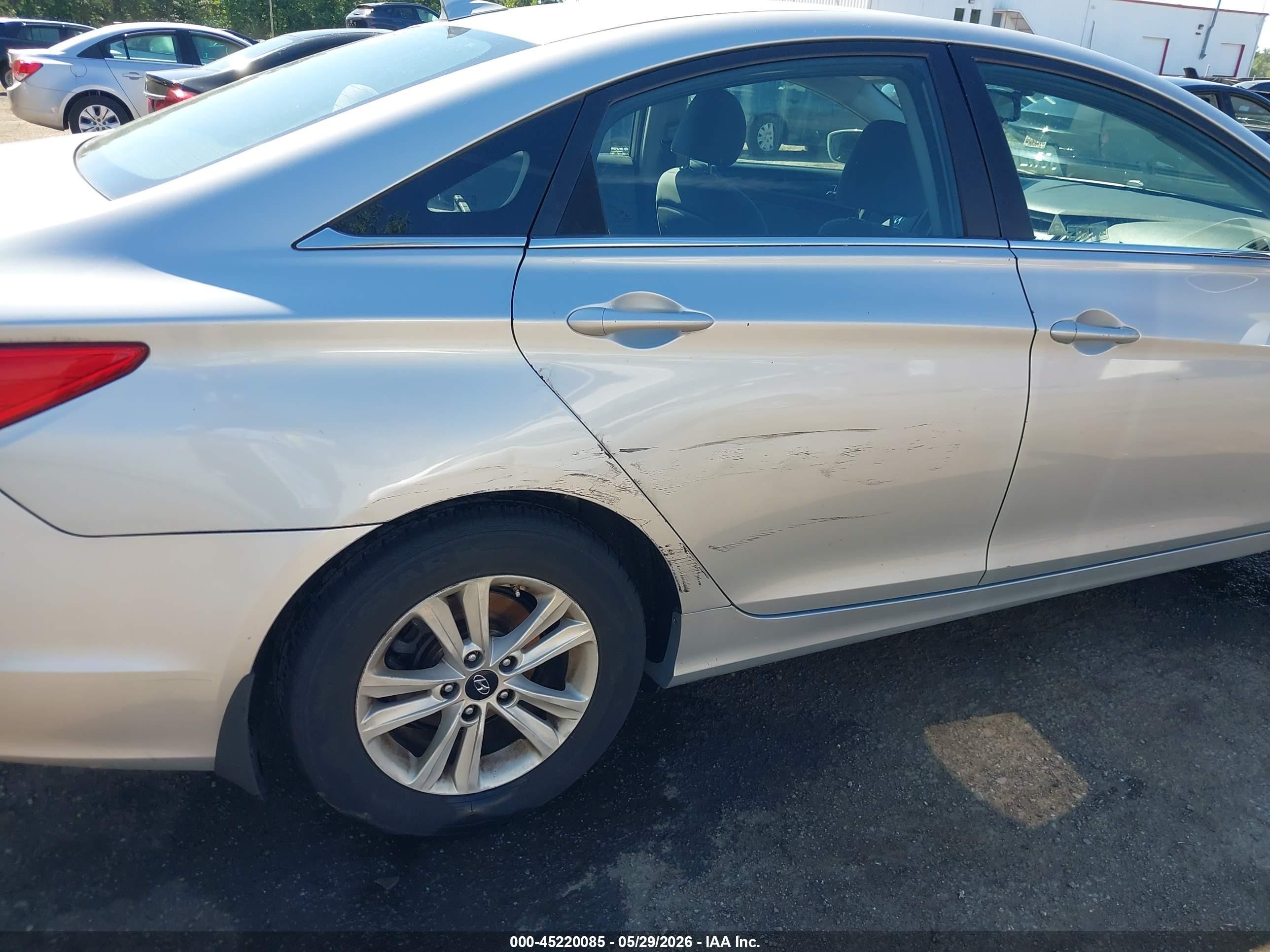 2012 Hyundai Sonata Gls Silver vin: 5NPEB4AC2CH358594