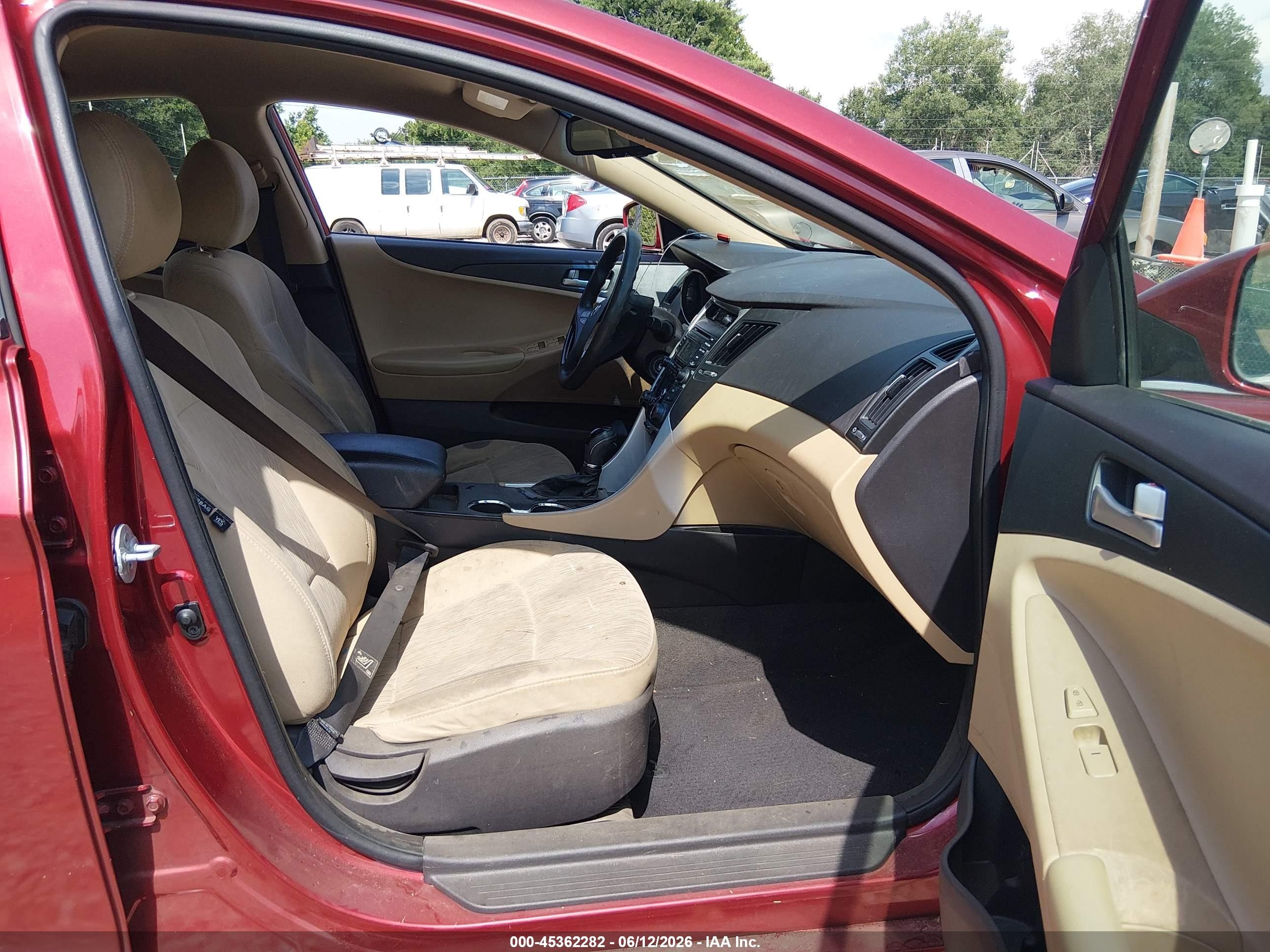 2012 Hyundai Sonata Gls Красный vin: 5NPEB4AC2CH413481