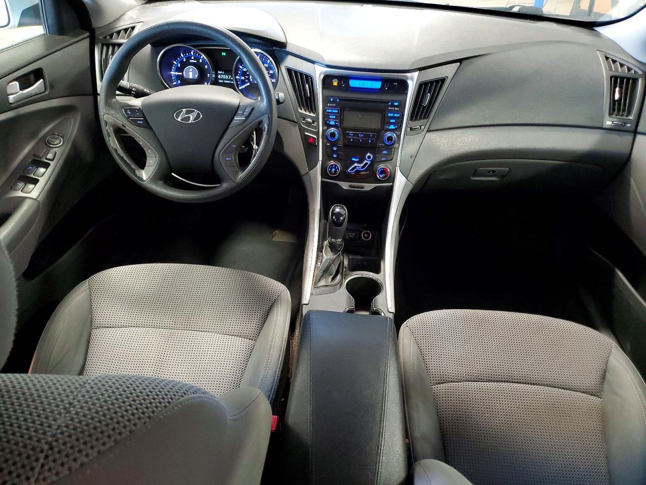 2012 Hyundai Sonata Gls Silver vin: 5NPEB4AC2CH415179
