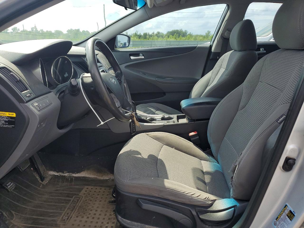 2012 Hyundai Sonata Gl Серебряный vin: 5NPEB4AC2CH438235