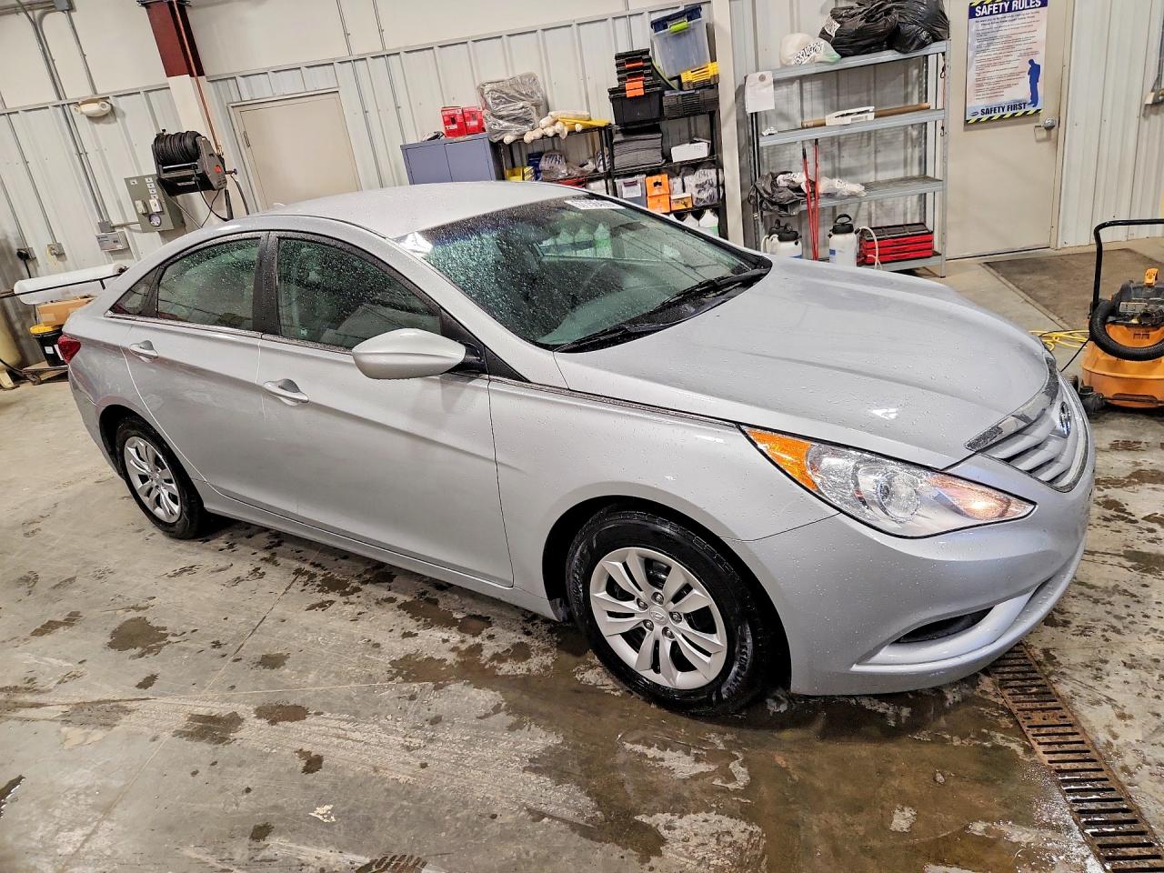 2012 Hyundai Sonata Gls Silver vin: 5NPEB4AC2CH489220
