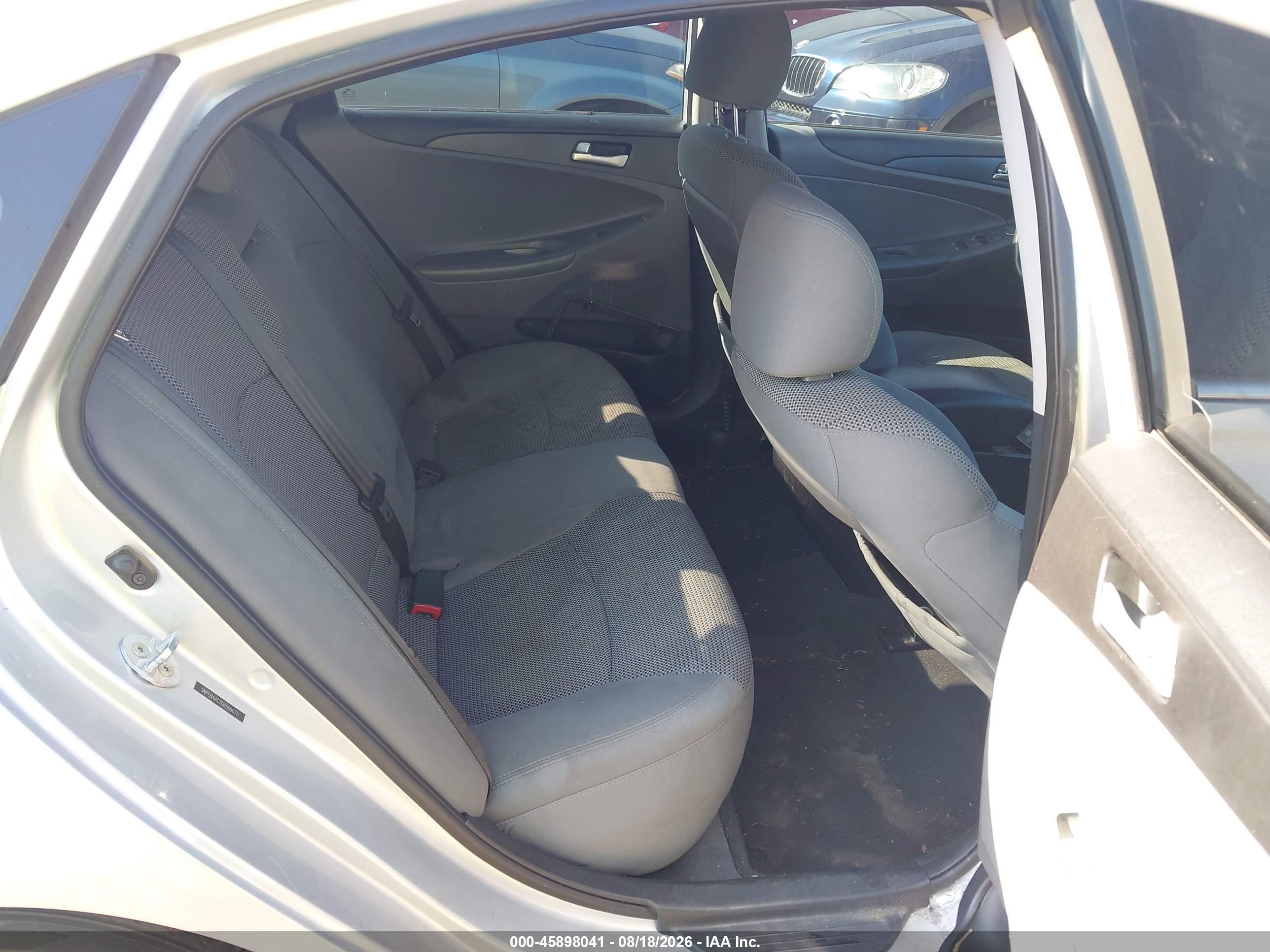 2013 Hyundai Sonata Gls Silver vin: 5NPEB4AC2DH509077