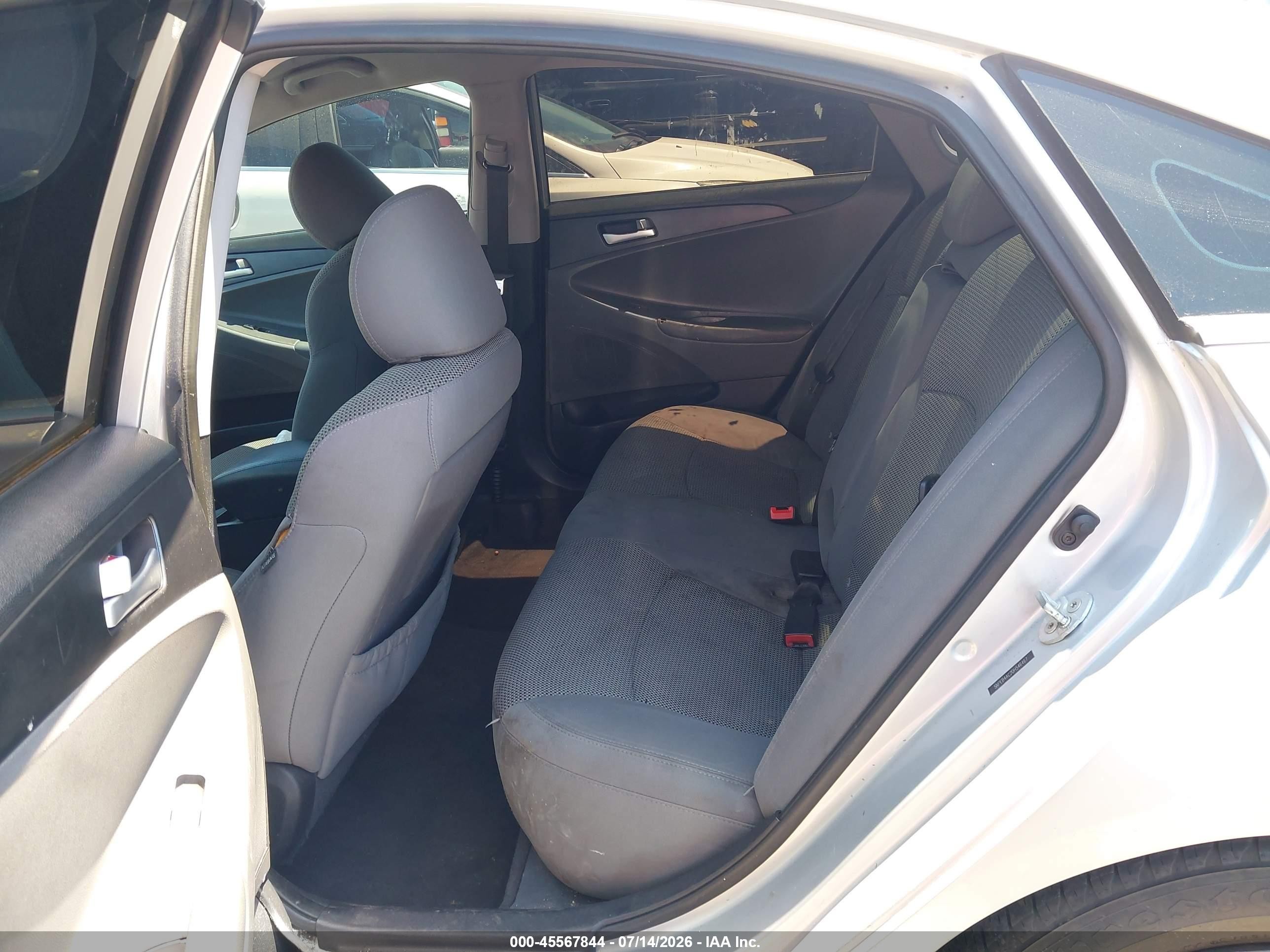 2013 Hyundai Sonata Gls Silver vin: 5NPEB4AC2DH546467
