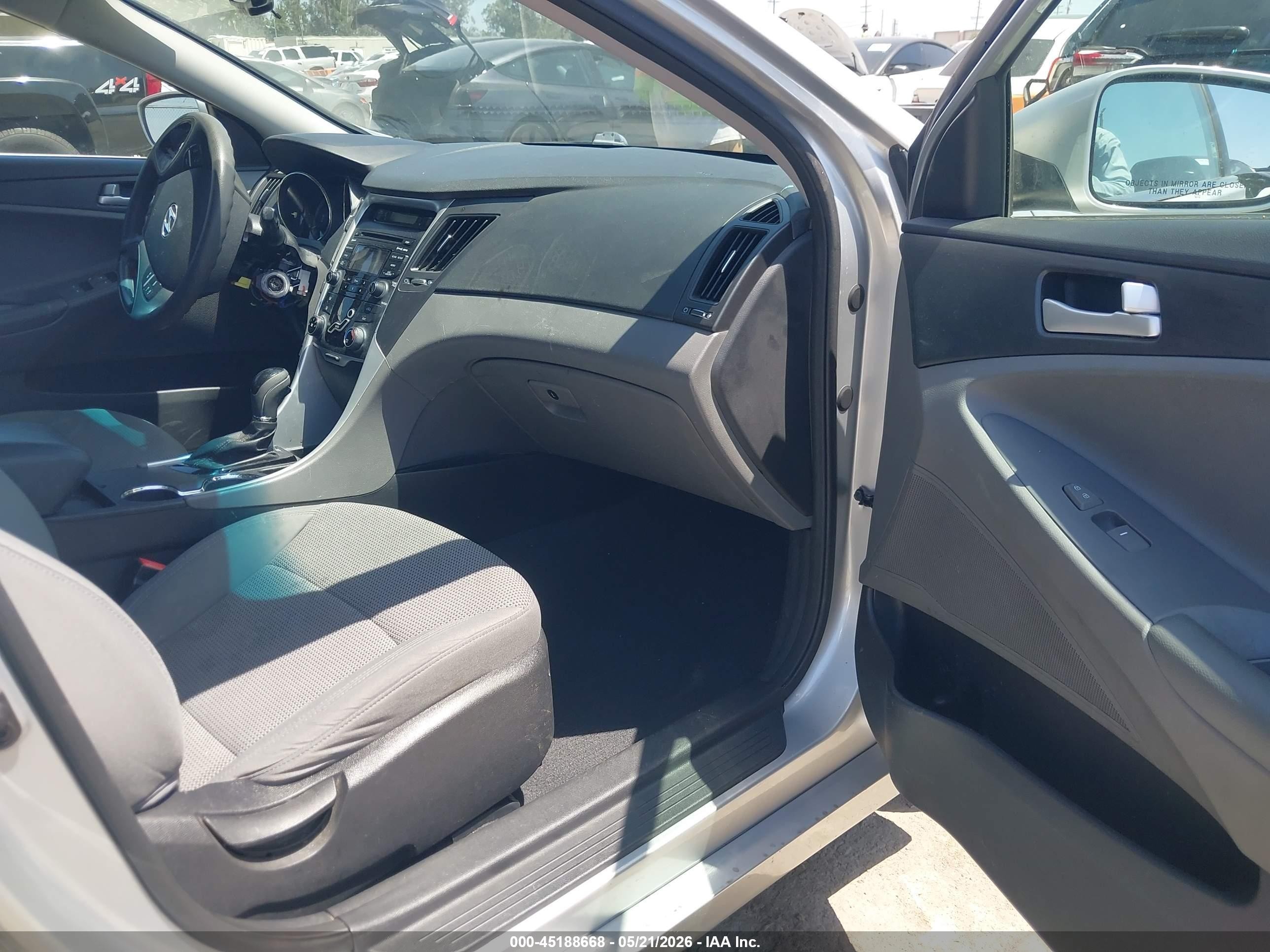 2013 Hyundai Sonata Gls Silver vin: 5NPEB4AC2DH563799