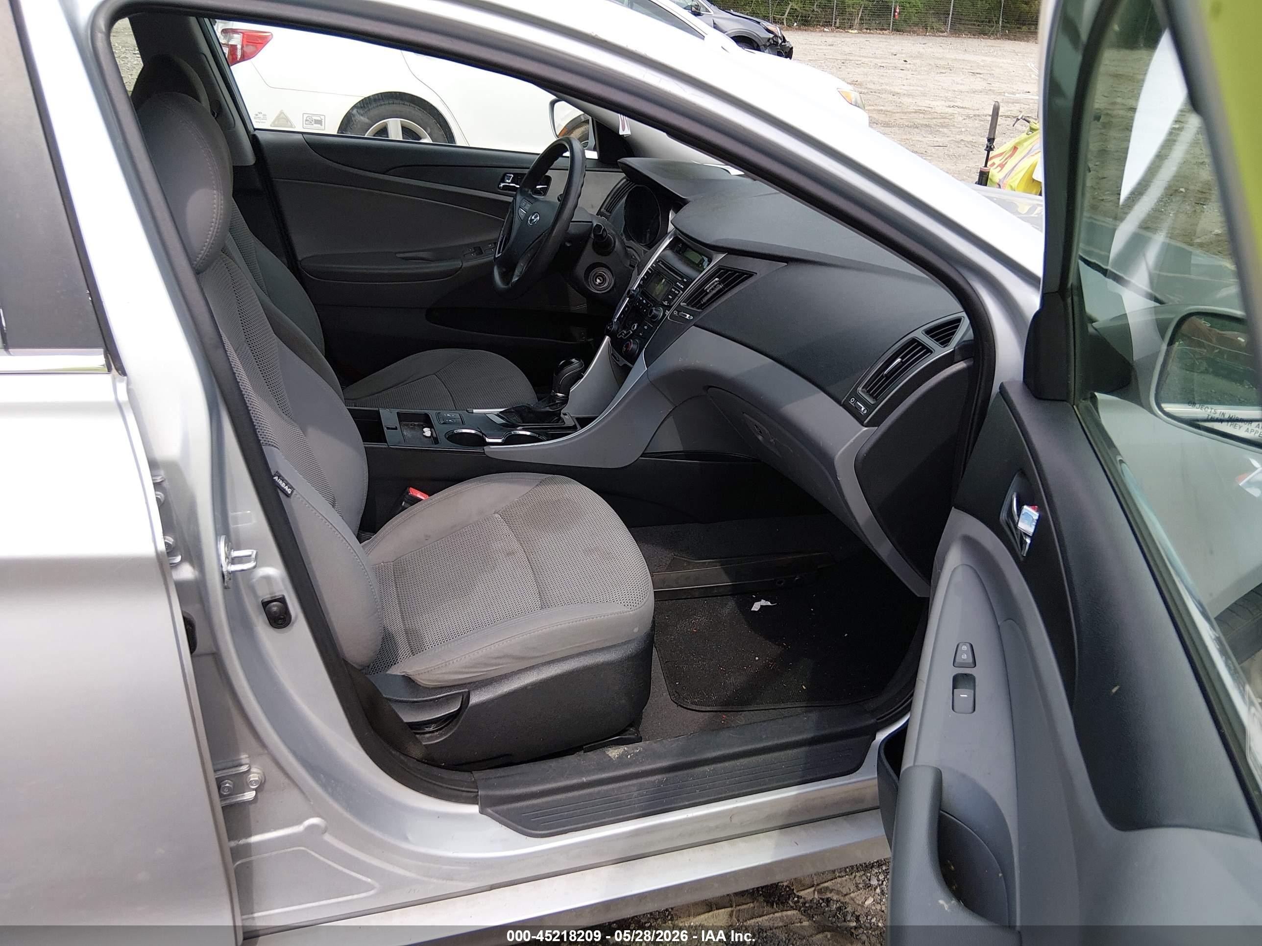 2013 Hyundai Sonata Gls Silver vin: 5NPEB4AC2DH566394