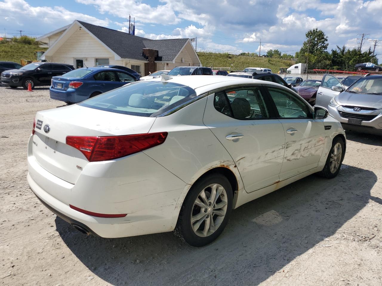 2013 Kia Optima Lx White vin: 5XXGM4A70DG123307