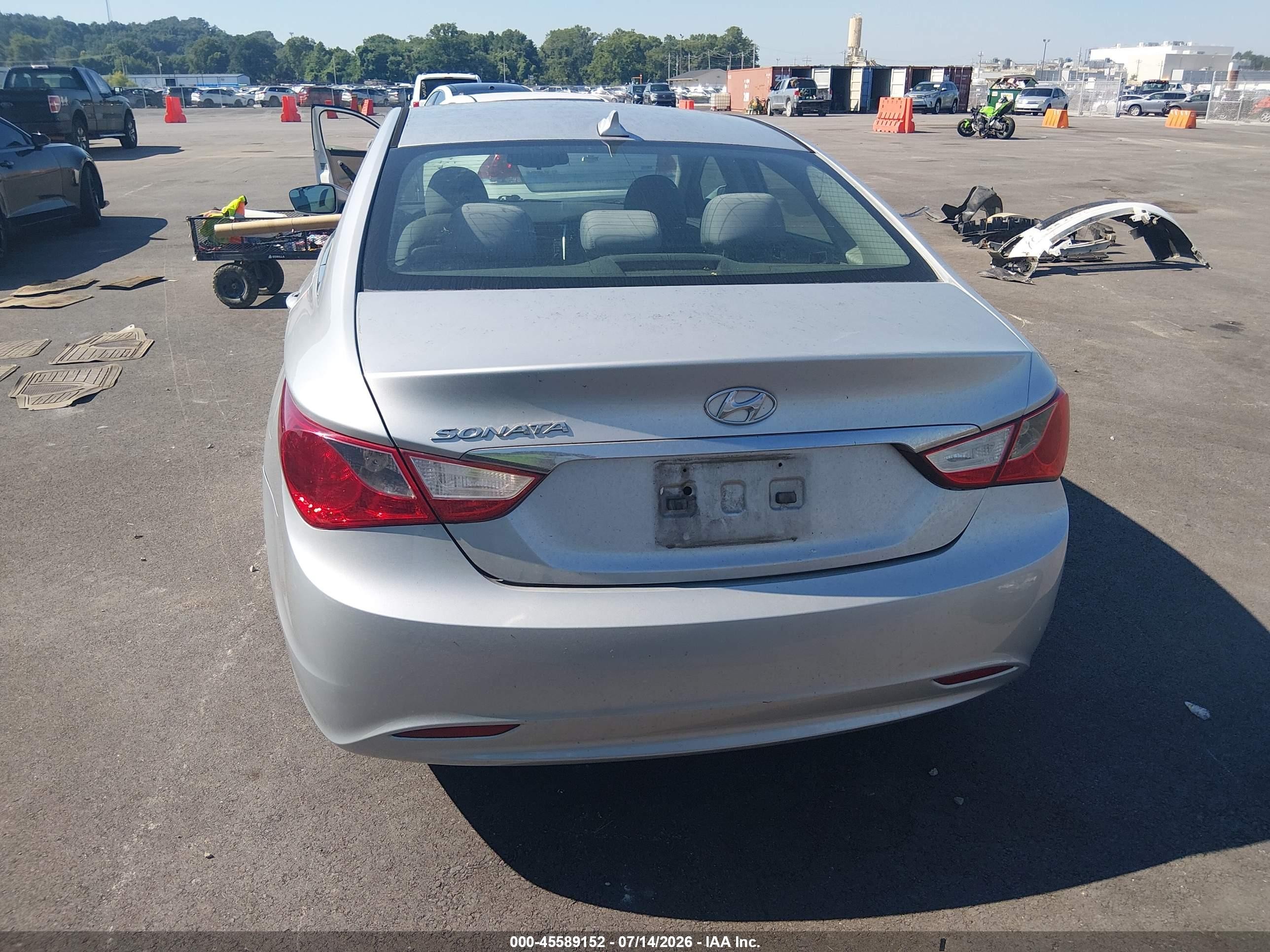 2013 Hyundai Sonata Gls Silver vin: 5NPEB4AC2DH758785