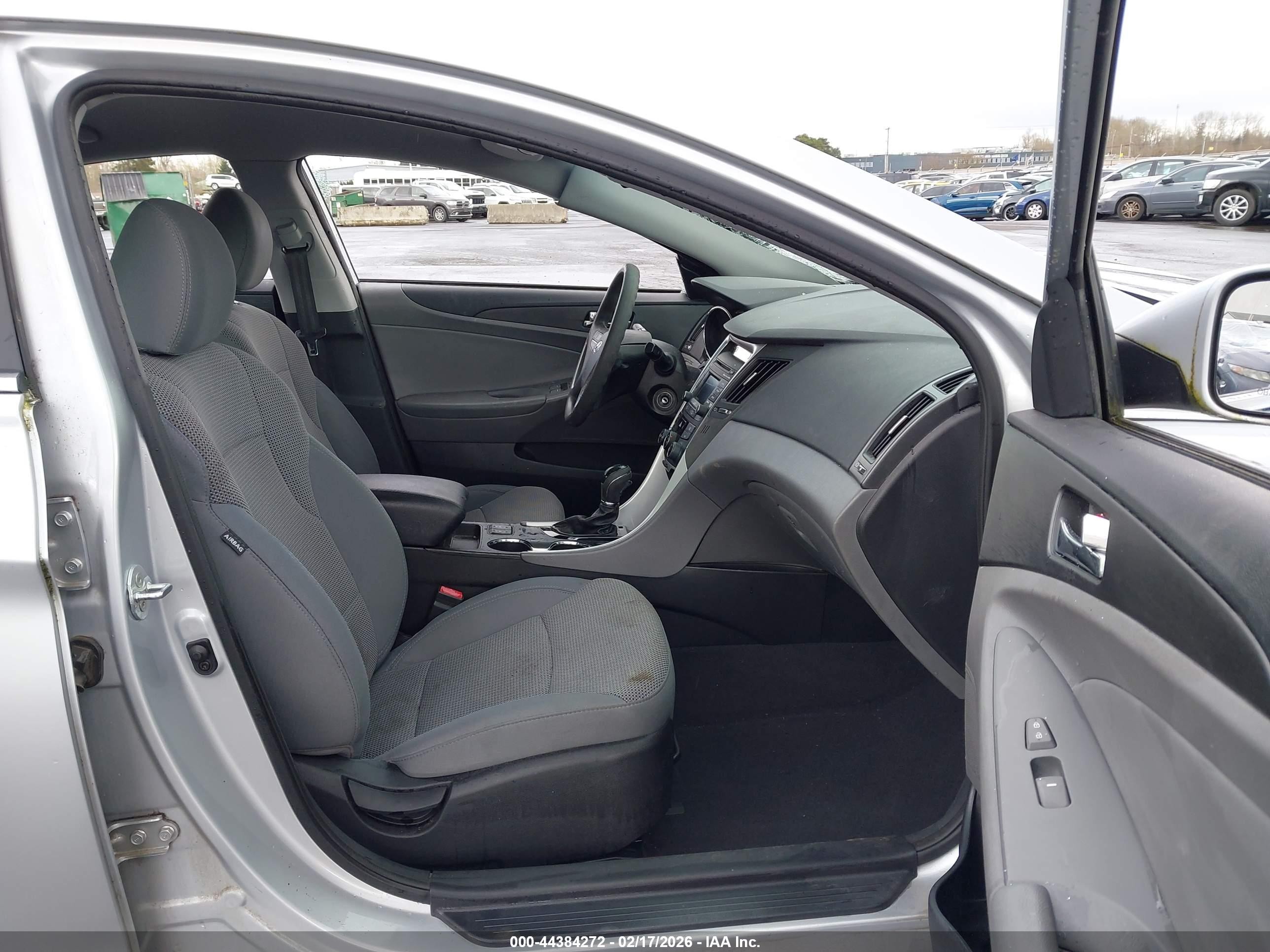 2014 Hyundai Sonata Gls Silver vin: 5NPEB4AC2EH827296