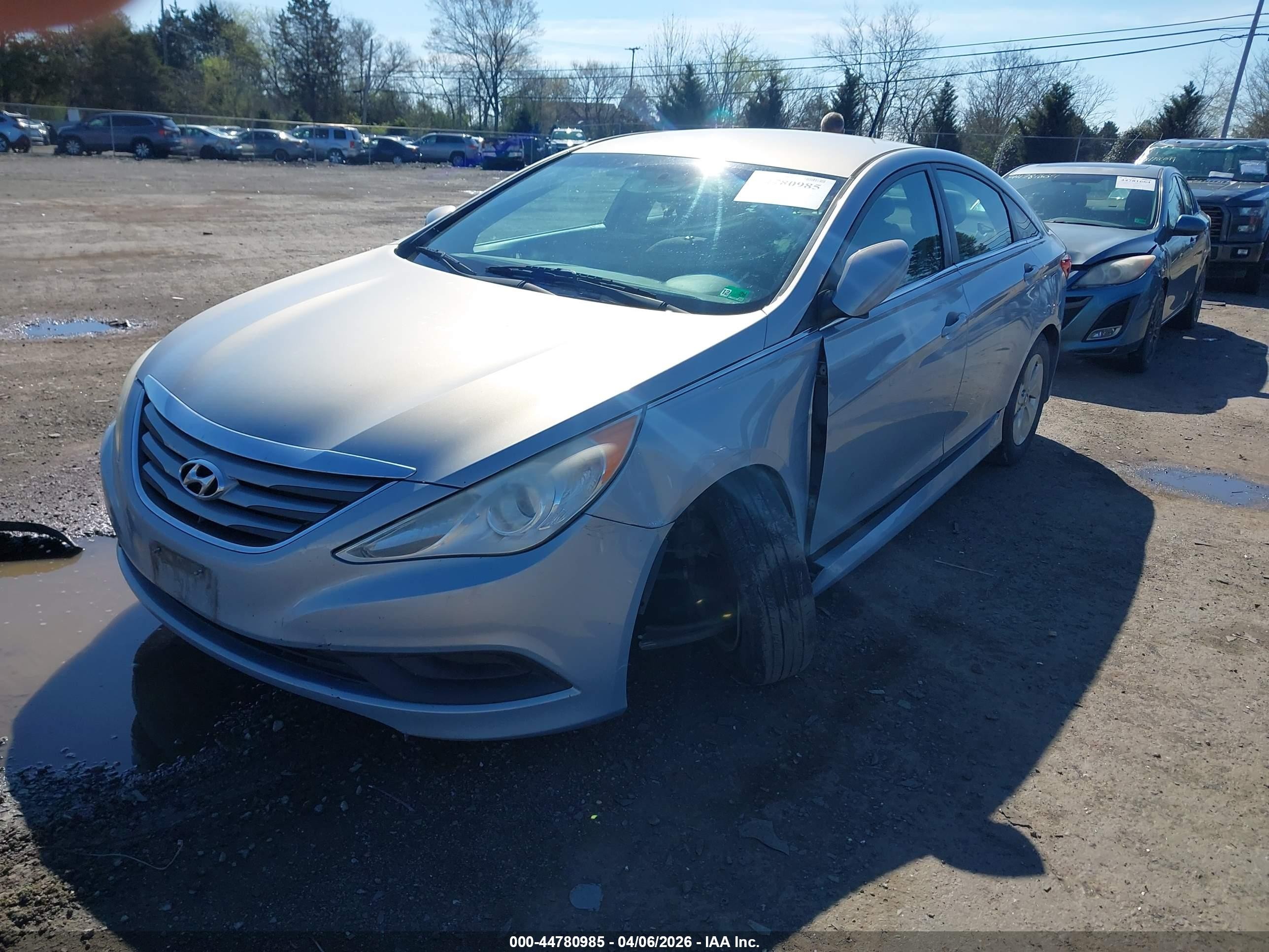 2014 Hyundai Sonata Gls Light Blue vin: 5NPEB4AC2EH828724