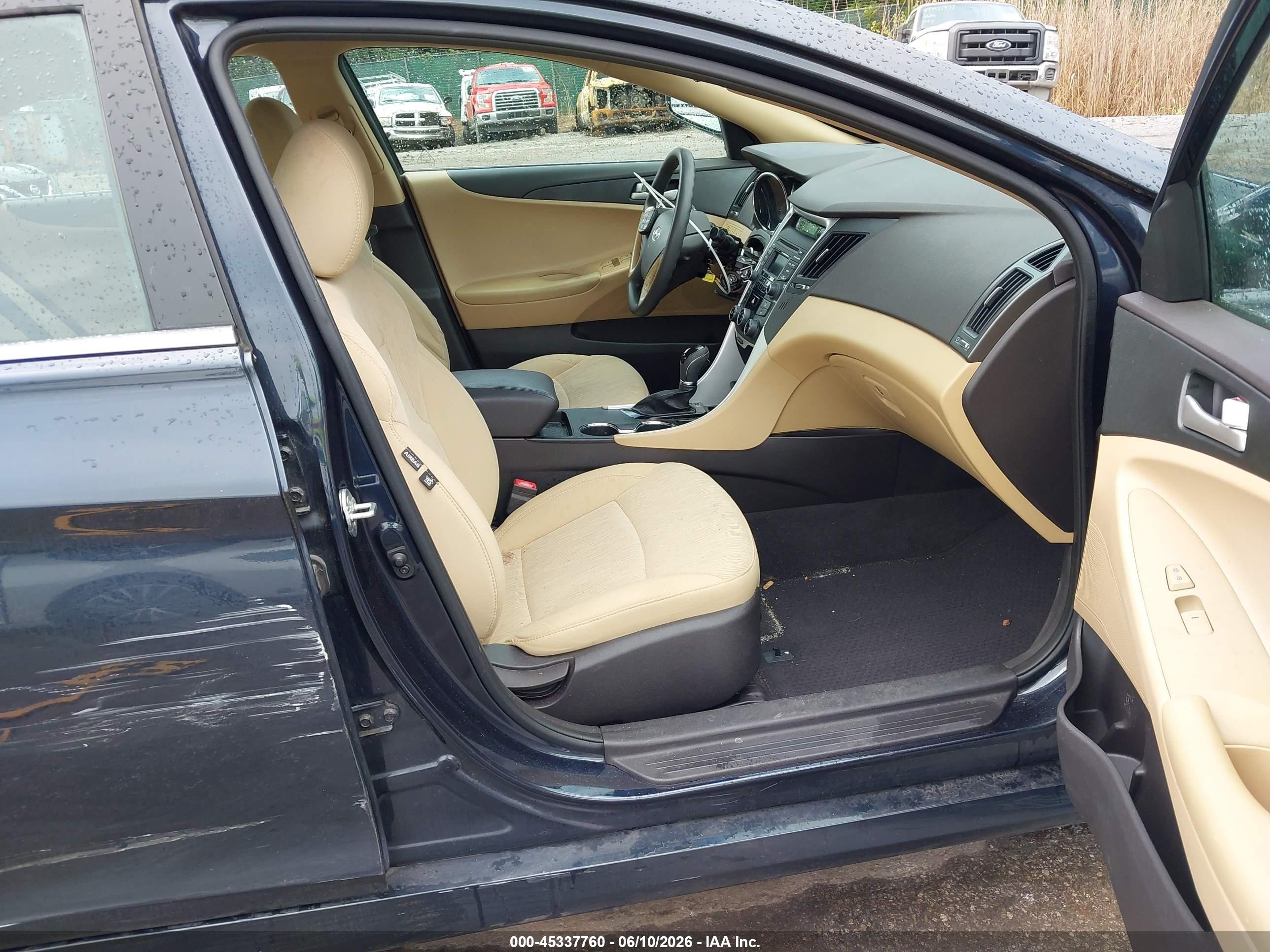 2014 Hyundai Sonata Gls Blue vin: 5NPEB4AC2EH830859