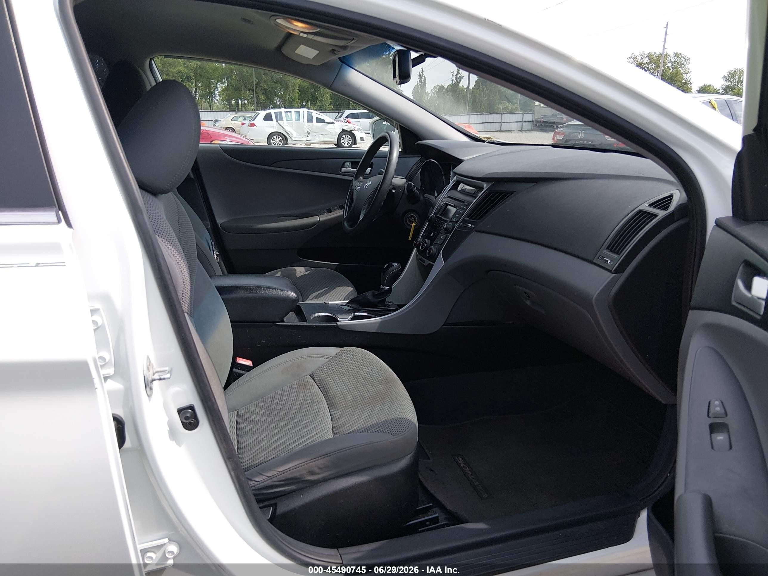 2014 Hyundai Sonata Gls Белый vin: 5NPEB4AC2EH872190
