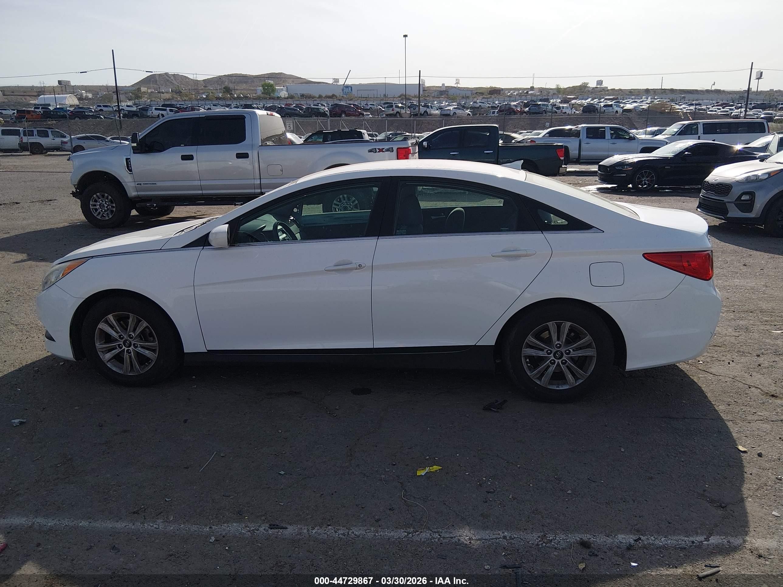 2014 Hyundai Sonata Gls White vin: 5NPEB4AC2EH881908