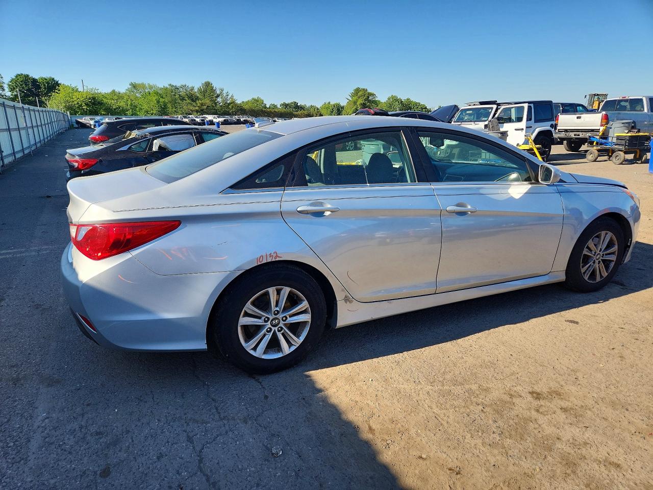 2014 Hyundai Sonata Gls Silver vin: 5NPEB4AC2EH895369