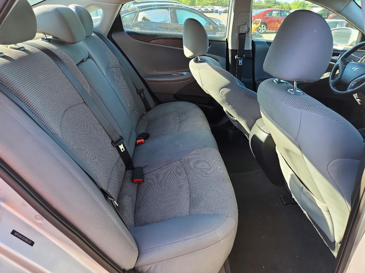 2014 Hyundai Sonata Gls Silver vin: 5NPEB4AC2EH895369