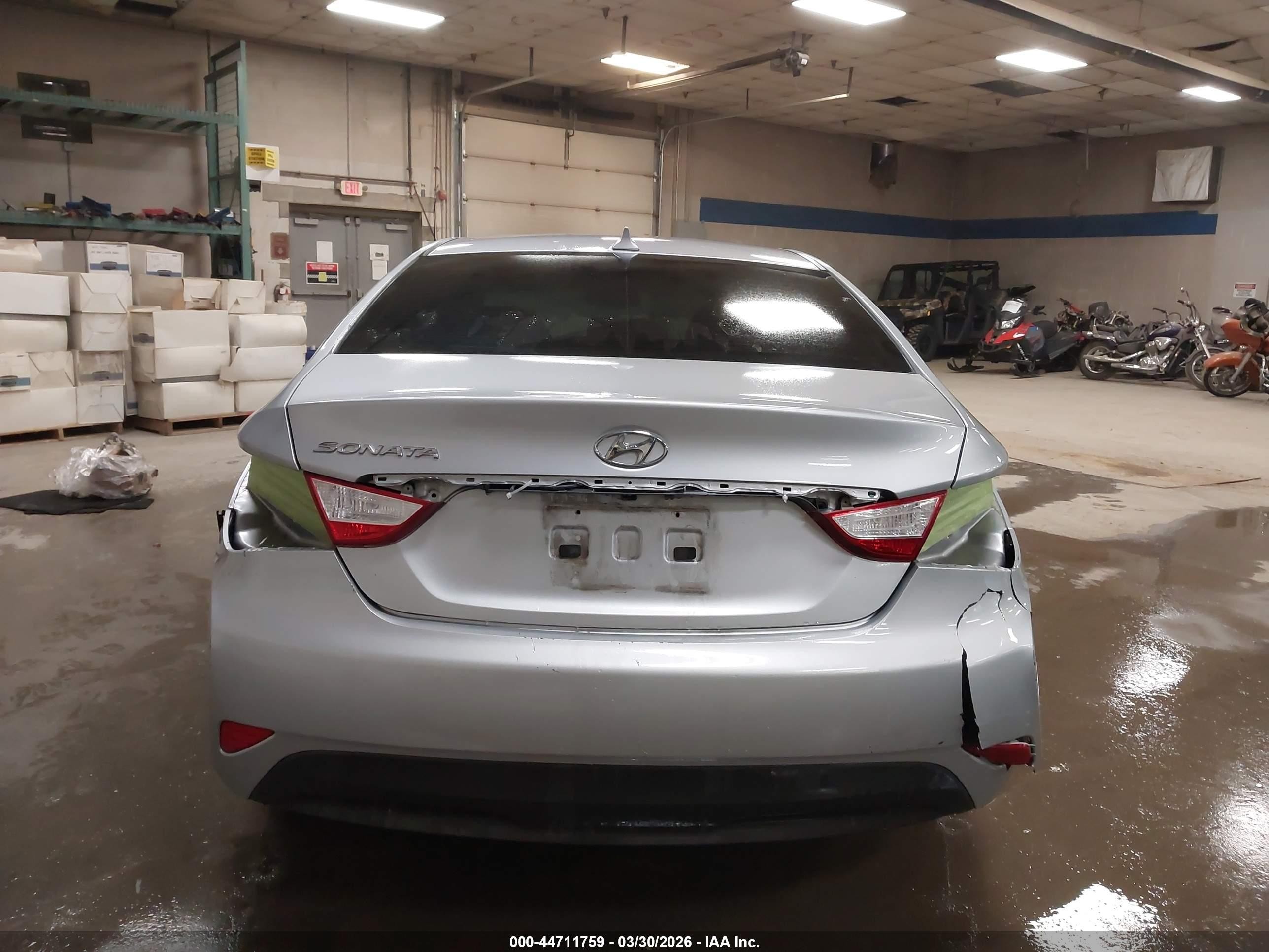 2014 Hyundai Sonata Gls Silver vin: 5NPEB4AC2EH920609