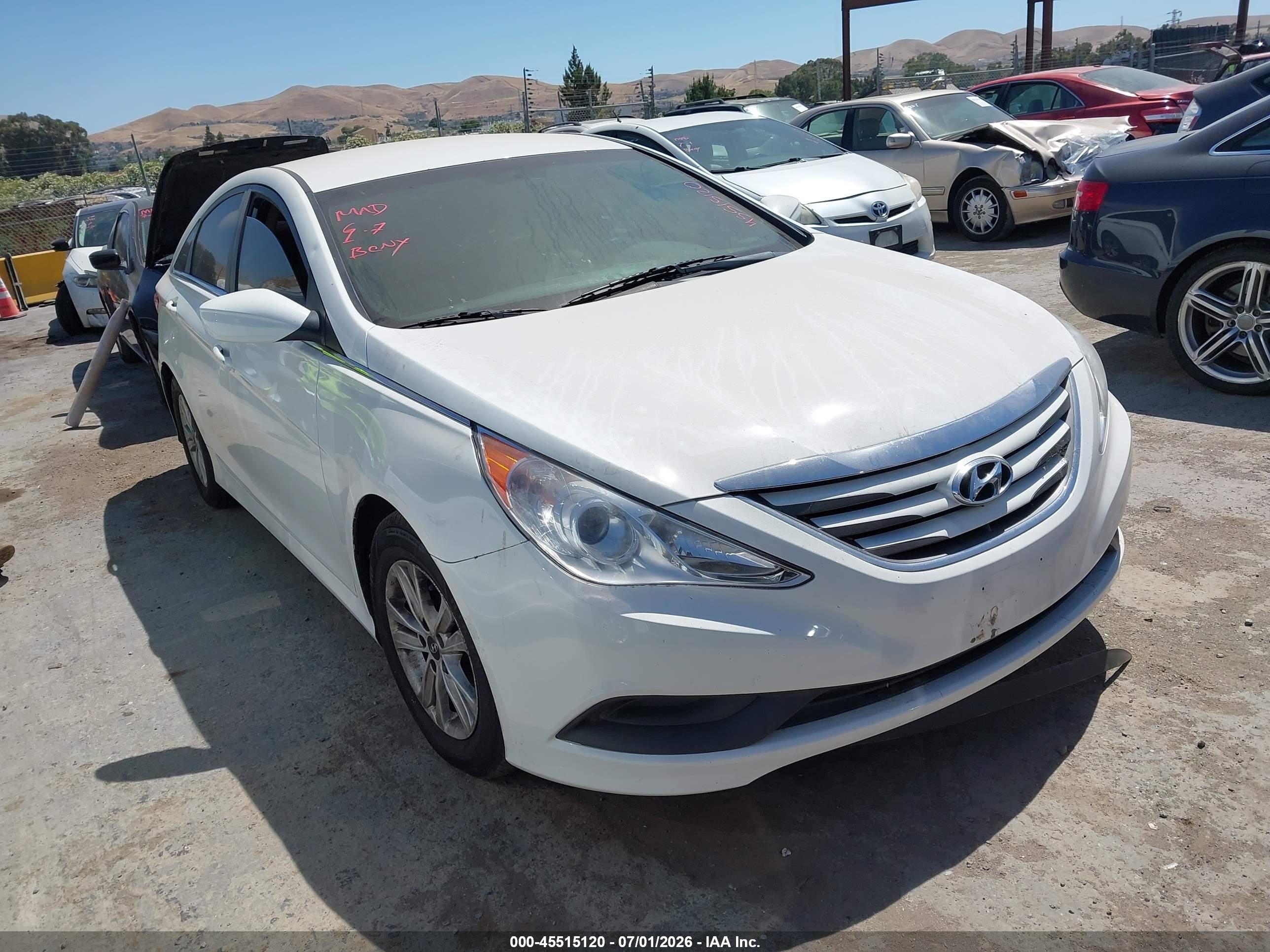 2014 Hyundai Sonata Gls White vin: 5NPEB4AC2EH927771