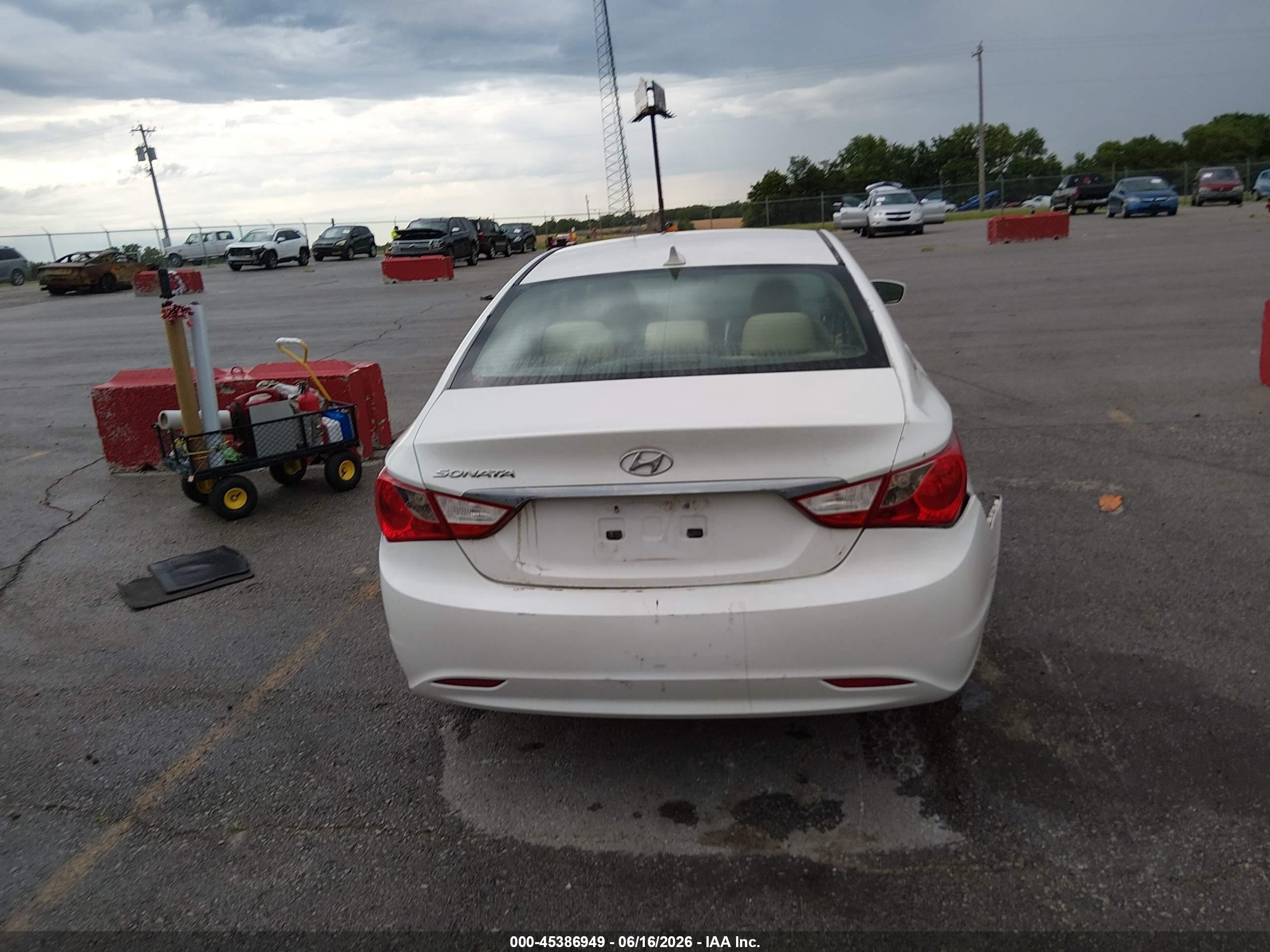 2011 Hyundai Sonata Gls White vin: 5NPEB4AC3BH006297