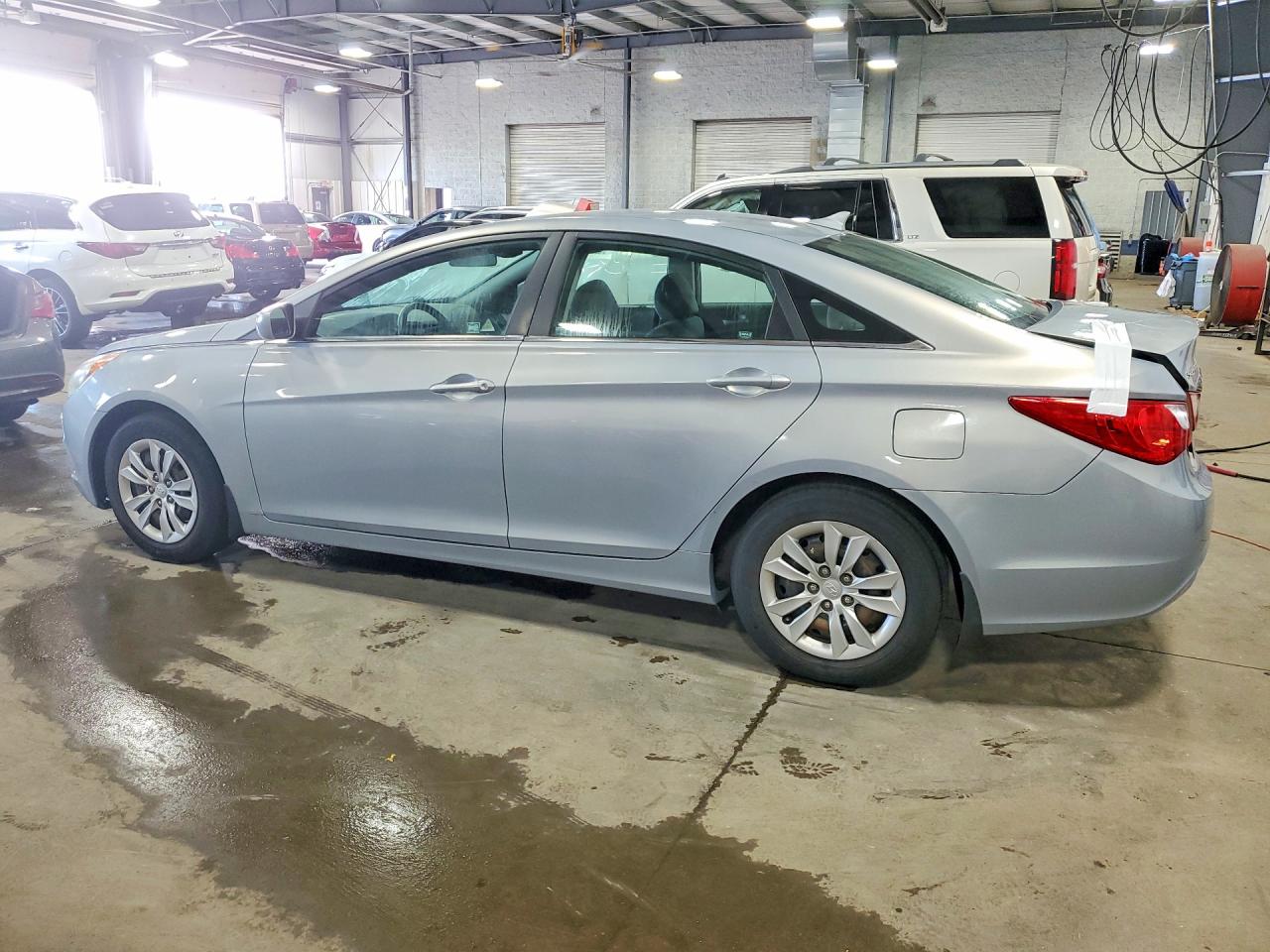 2011 Hyundai Sonata Gls Silver vin: 5NPEB4AC3BH173825