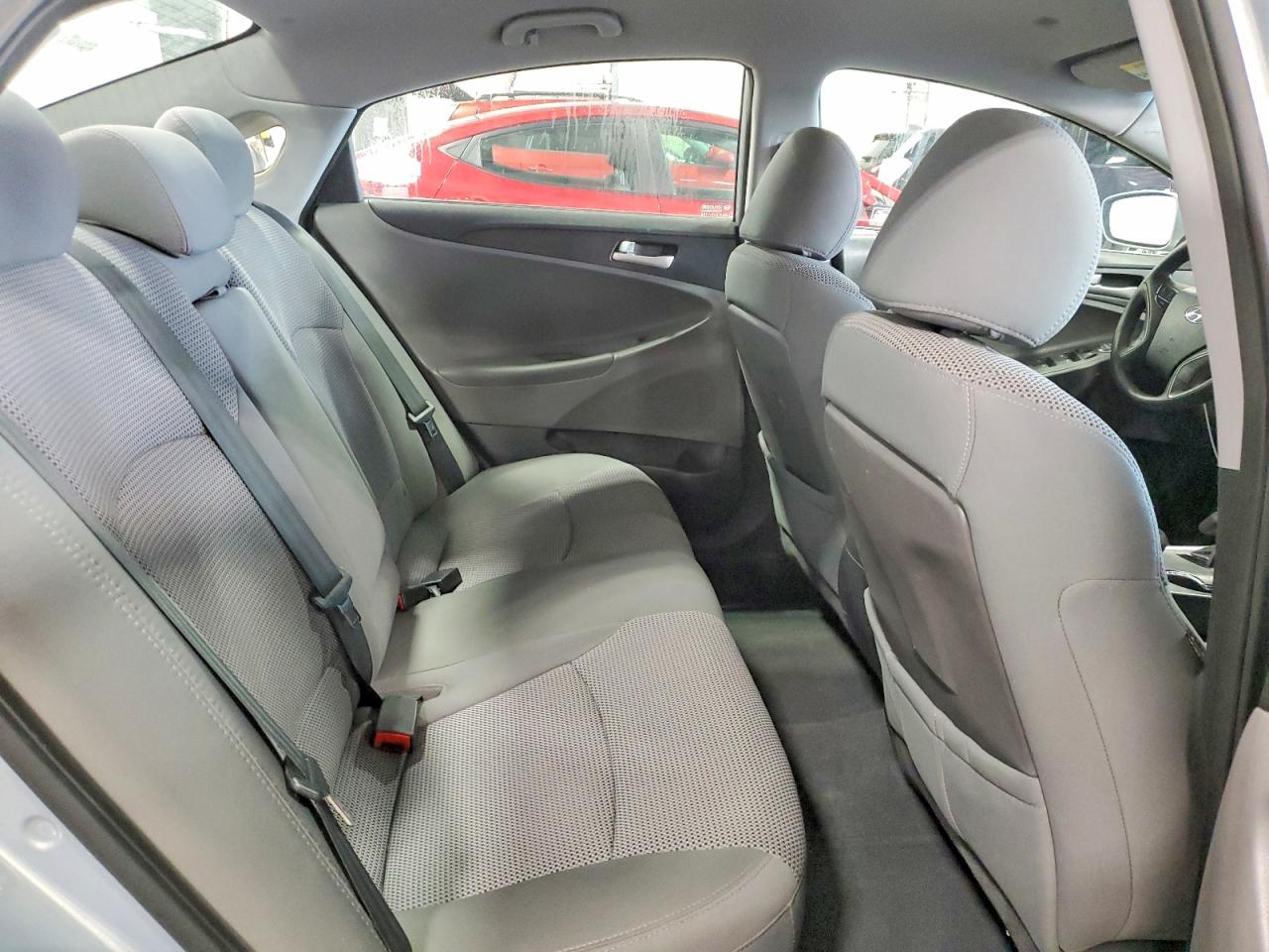2011 Hyundai Sonata Gls Silver vin: 5NPEB4AC3BH173825