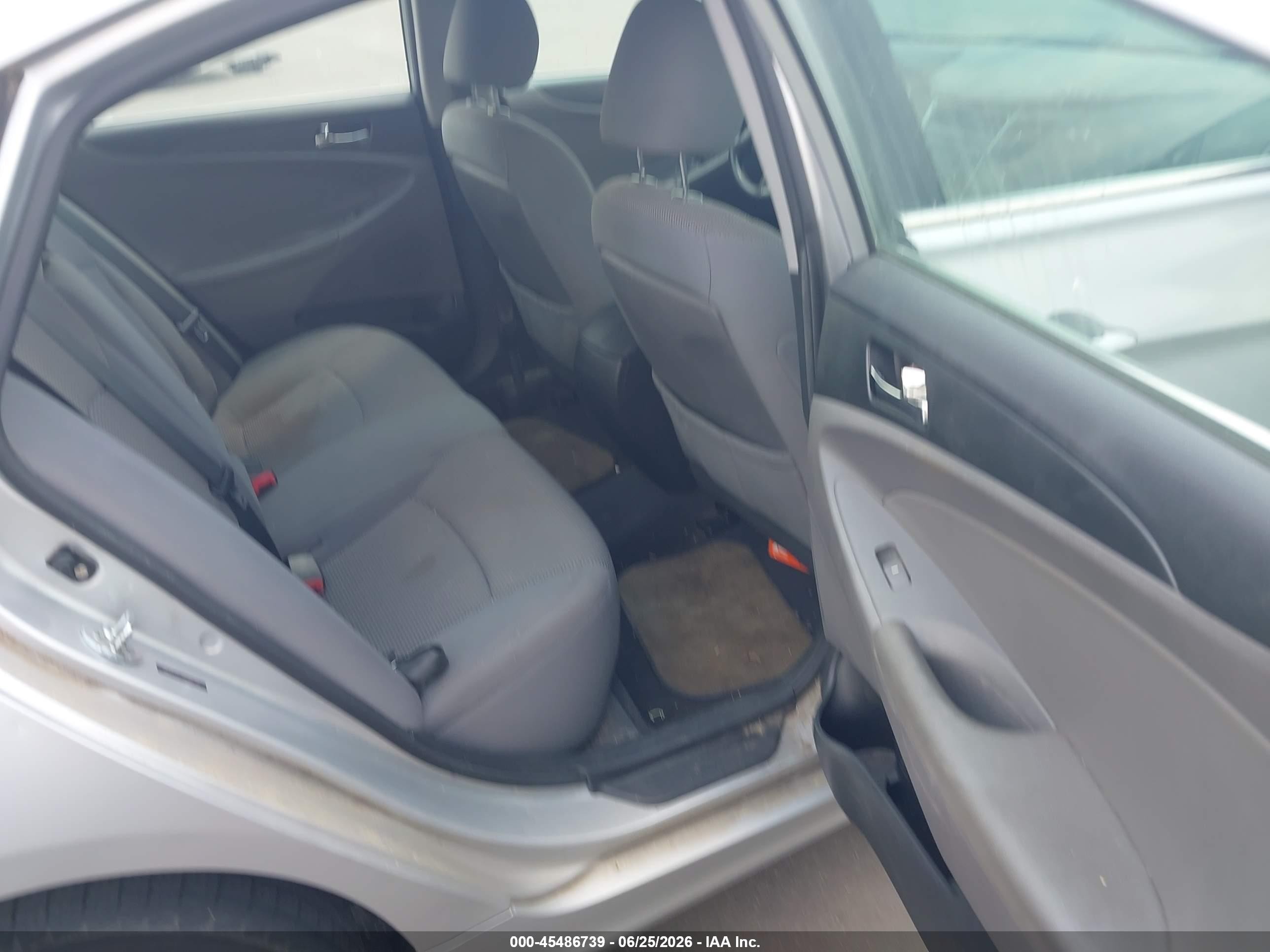 2011 Hyundai Sonata Gls Silver vin: 5NPEB4AC3BH295701