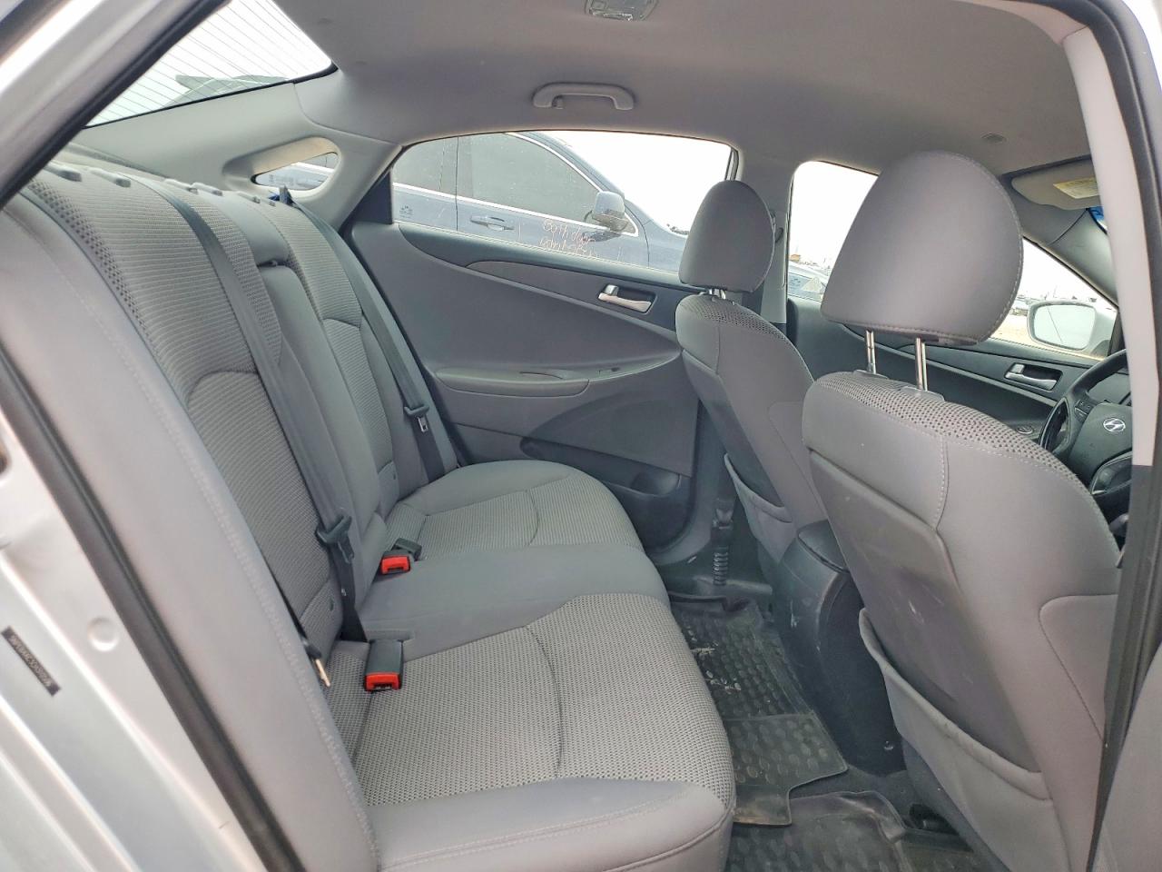 2012 Hyundai Sonata Gls Silver vin: 5NPEB4AC3CH310506