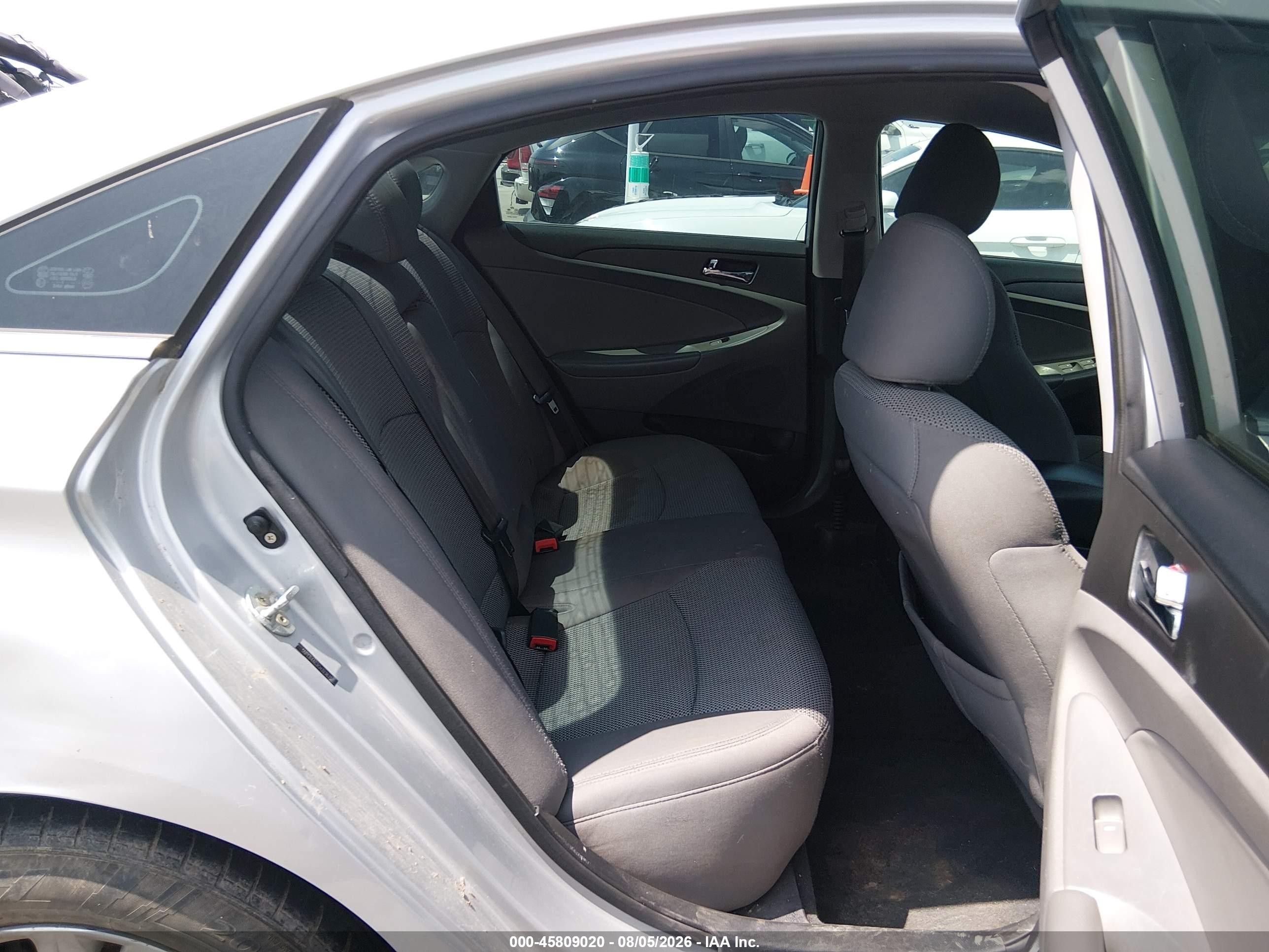 2012 Hyundai Sonata Gls Silver vin: 5NPEB4AC3CH323675