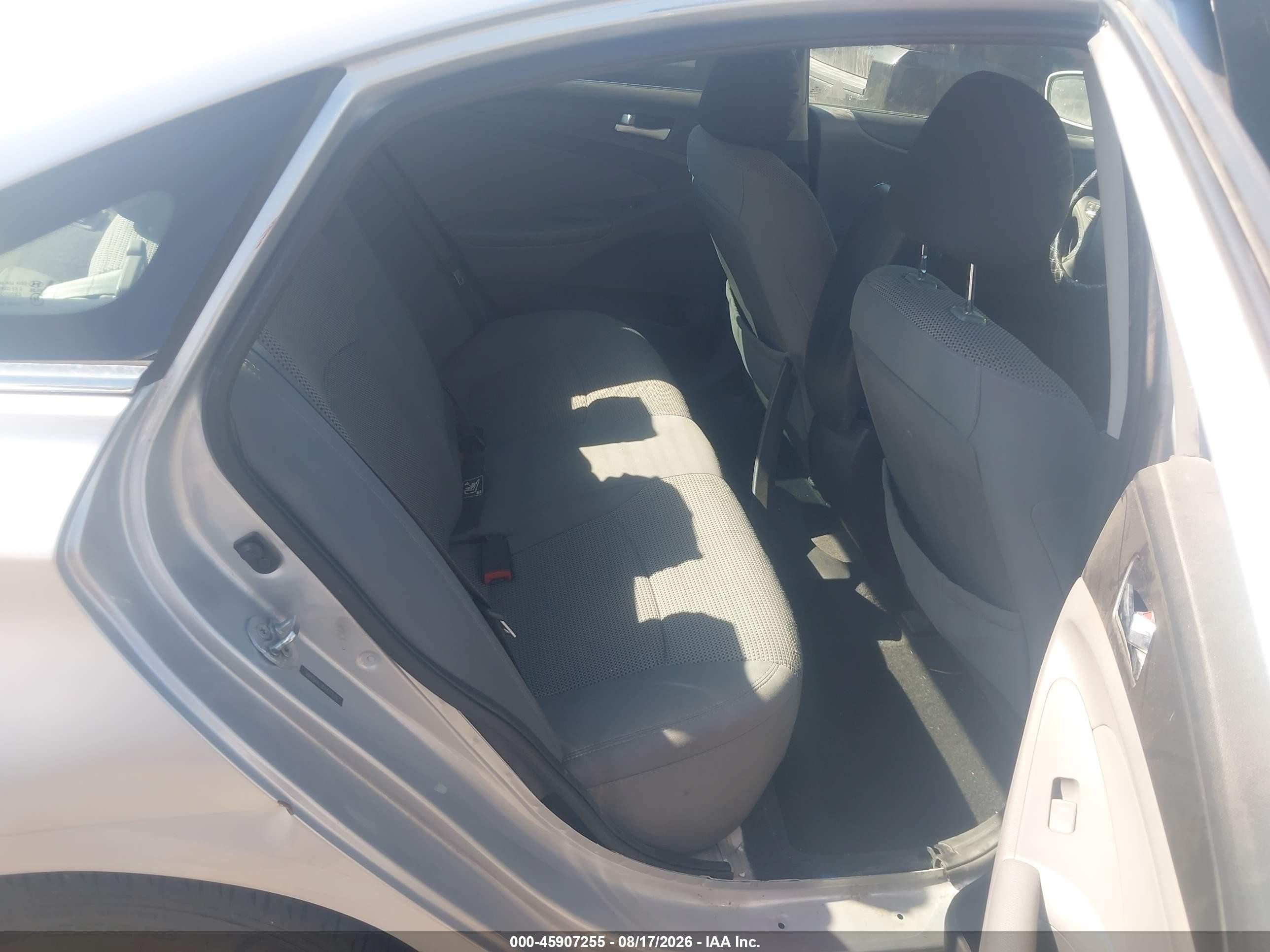 2012 Hyundai Sonata Gls Silver vin: 5NPEB4AC3CH477075