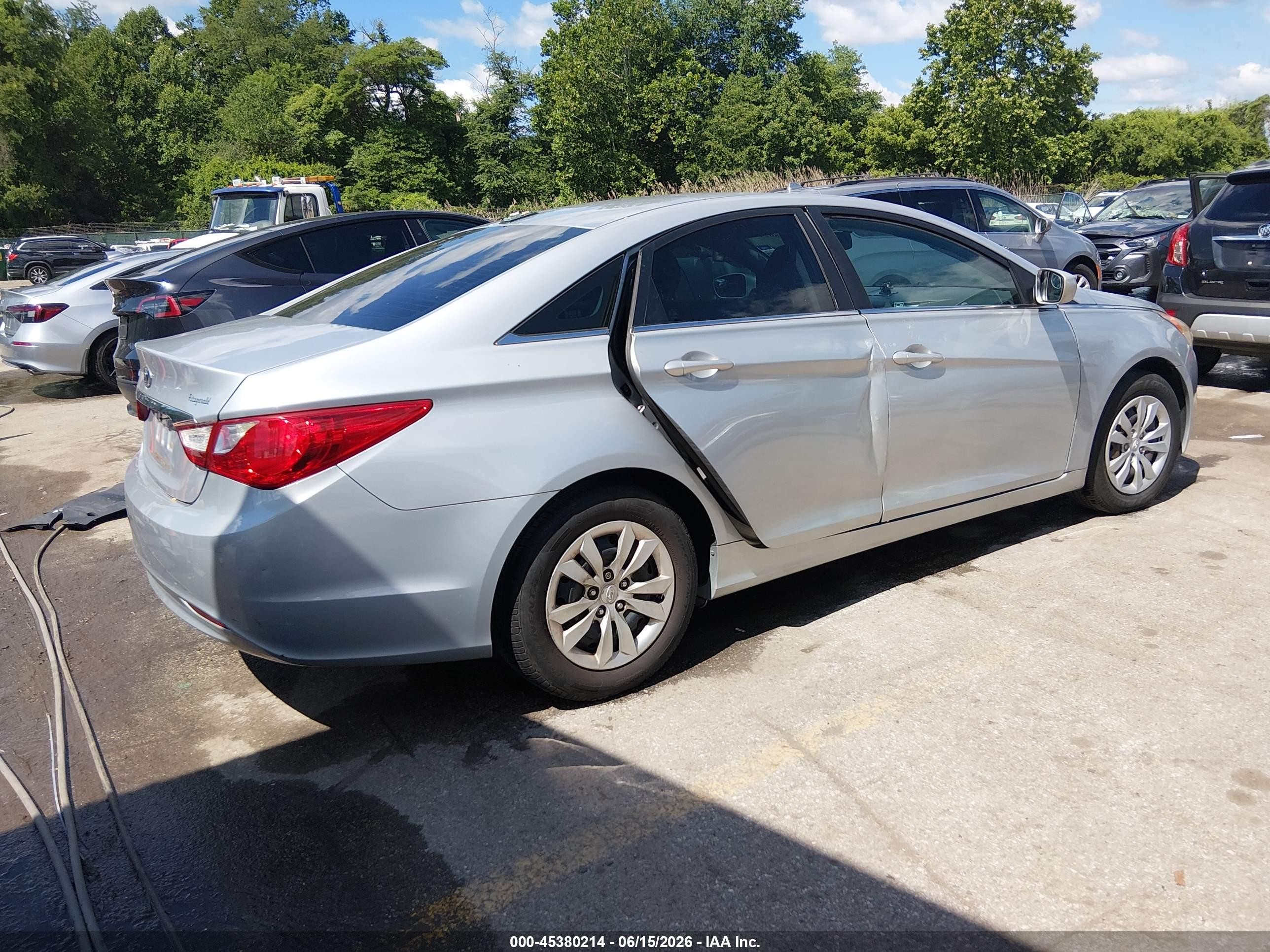 2012 Hyundai Sonata Gls Silver vin: 5NPEB4AC3CH484351