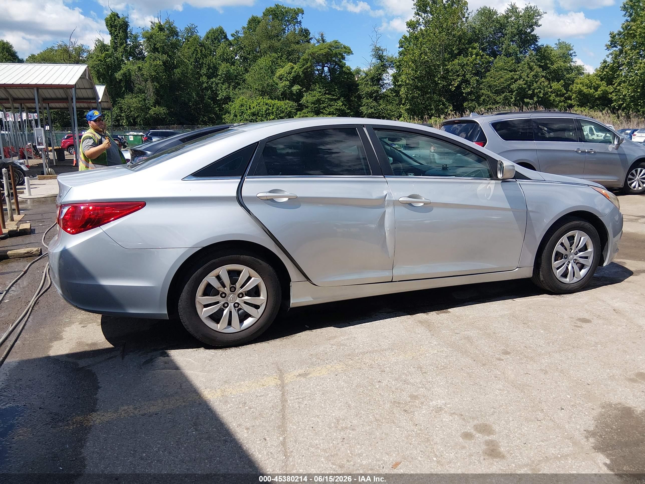 2012 Hyundai Sonata Gls Silver vin: 5NPEB4AC3CH484351
