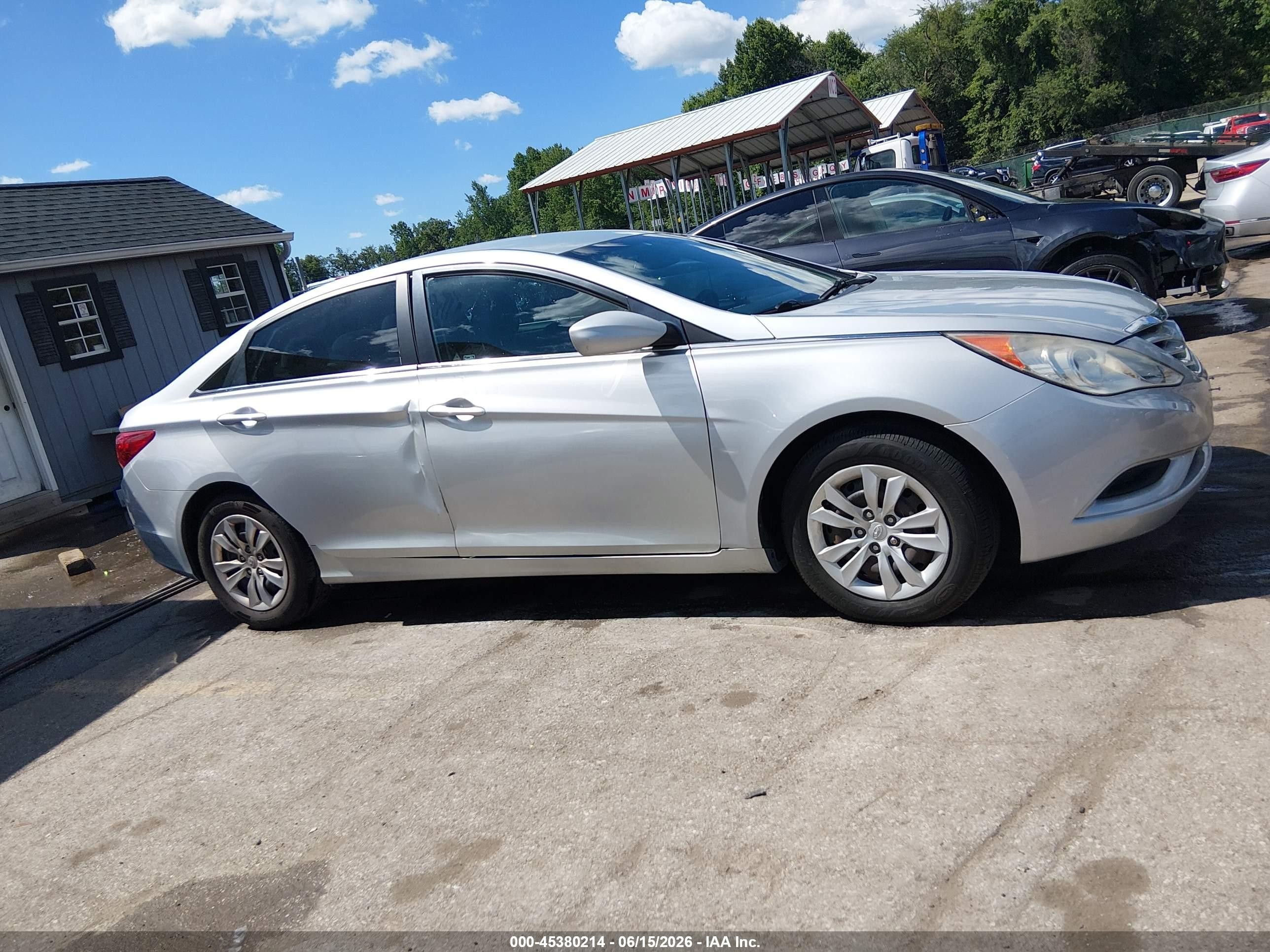 2012 Hyundai Sonata Gls Silver vin: 5NPEB4AC3CH484351