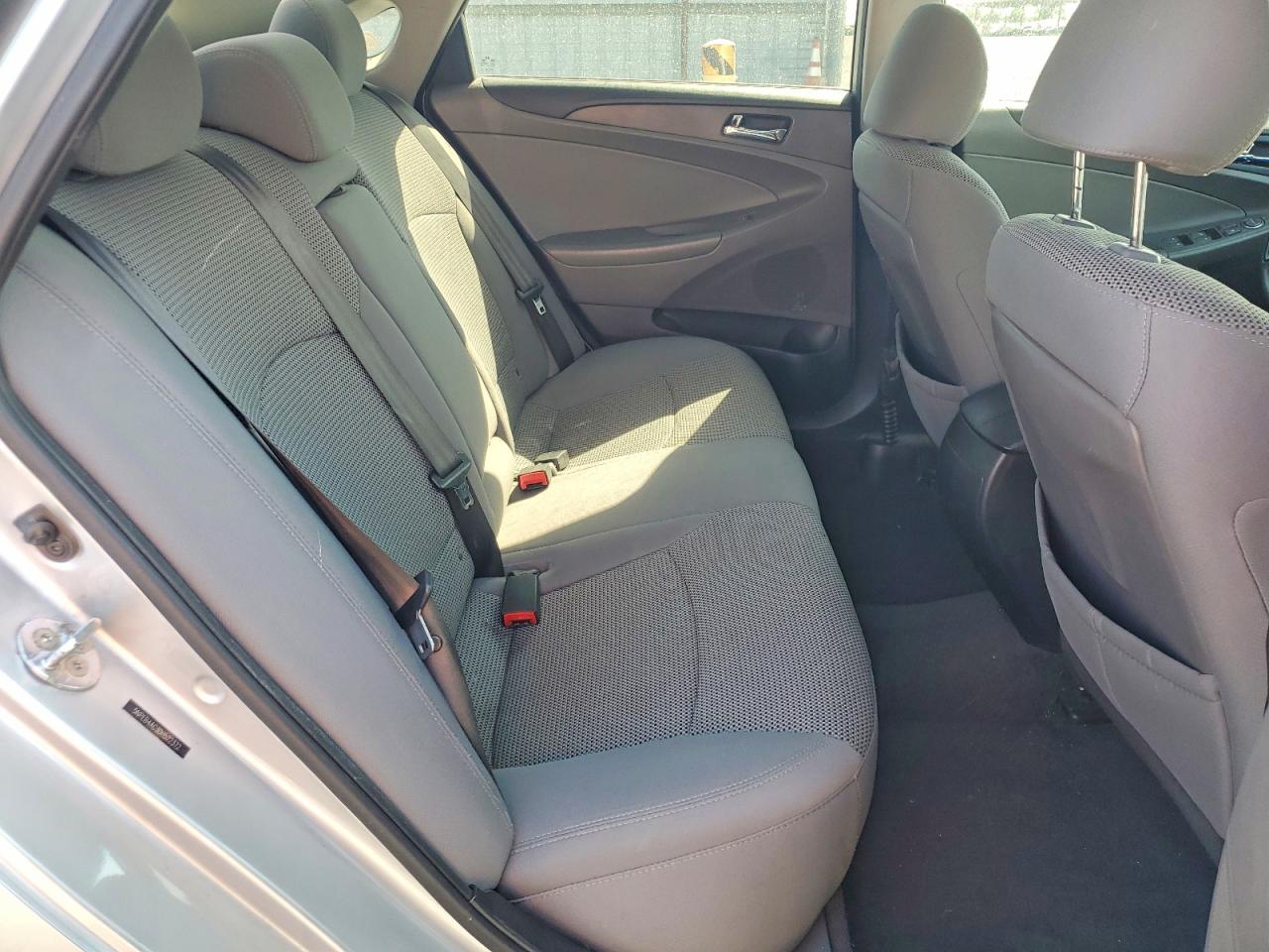 2013 Hyundai Sonata Gls Silver vin: 5NPEB4AC3DH522372