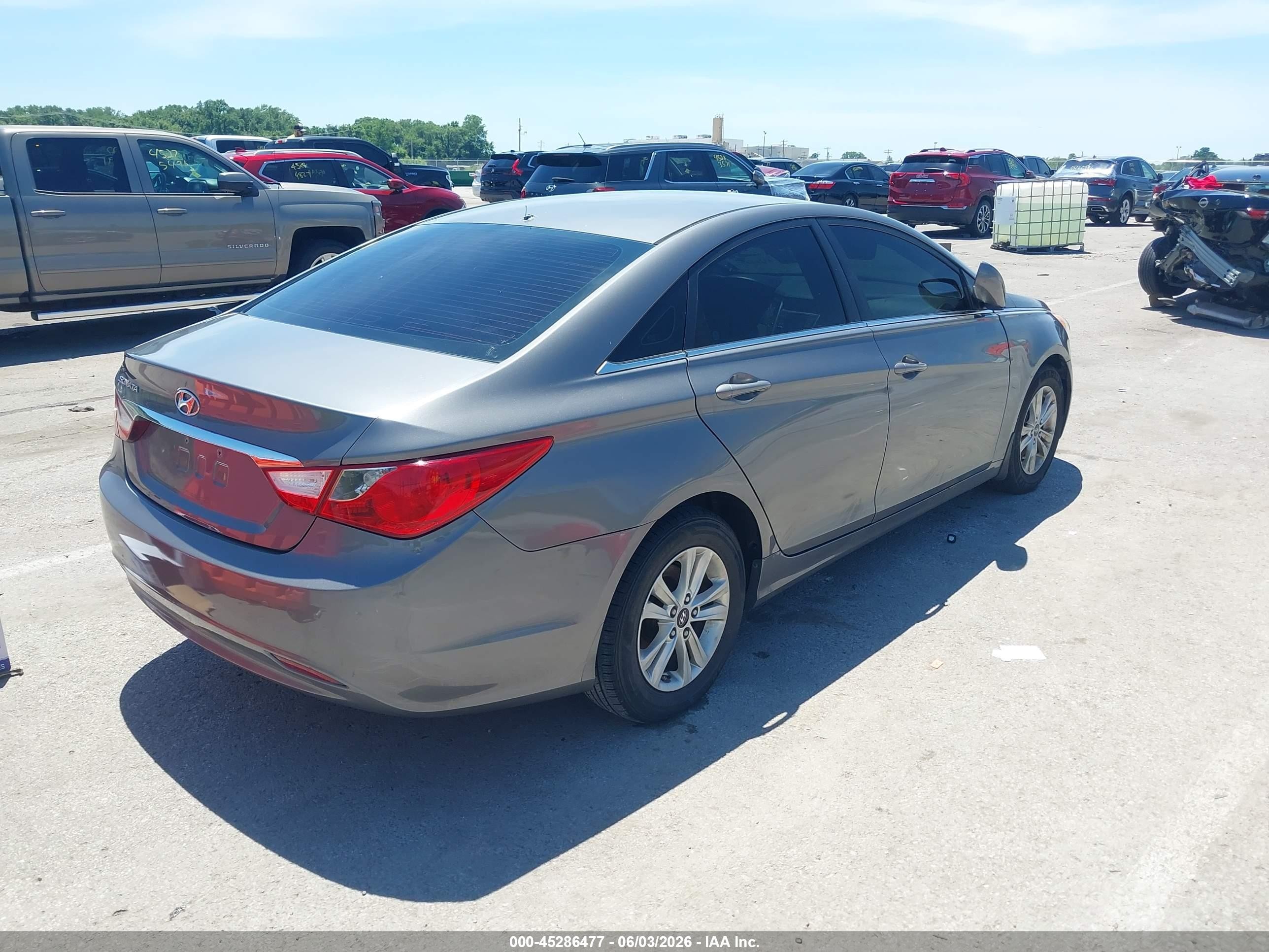 2013 Hyundai Sonata Gls Silver vin: 5NPEB4AC3DH685281