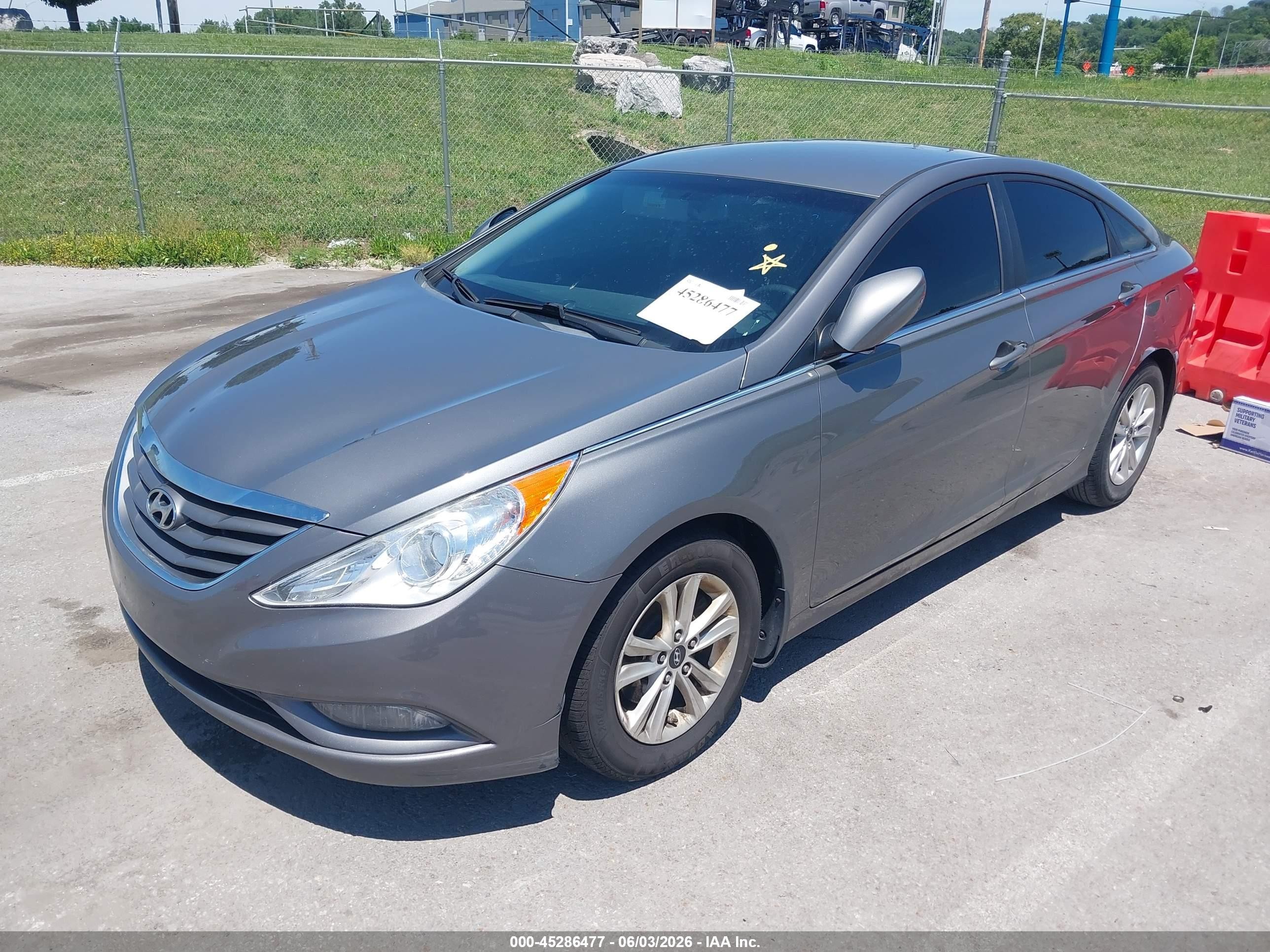 2013 Hyundai Sonata Gls Silver vin: 5NPEB4AC3DH685281