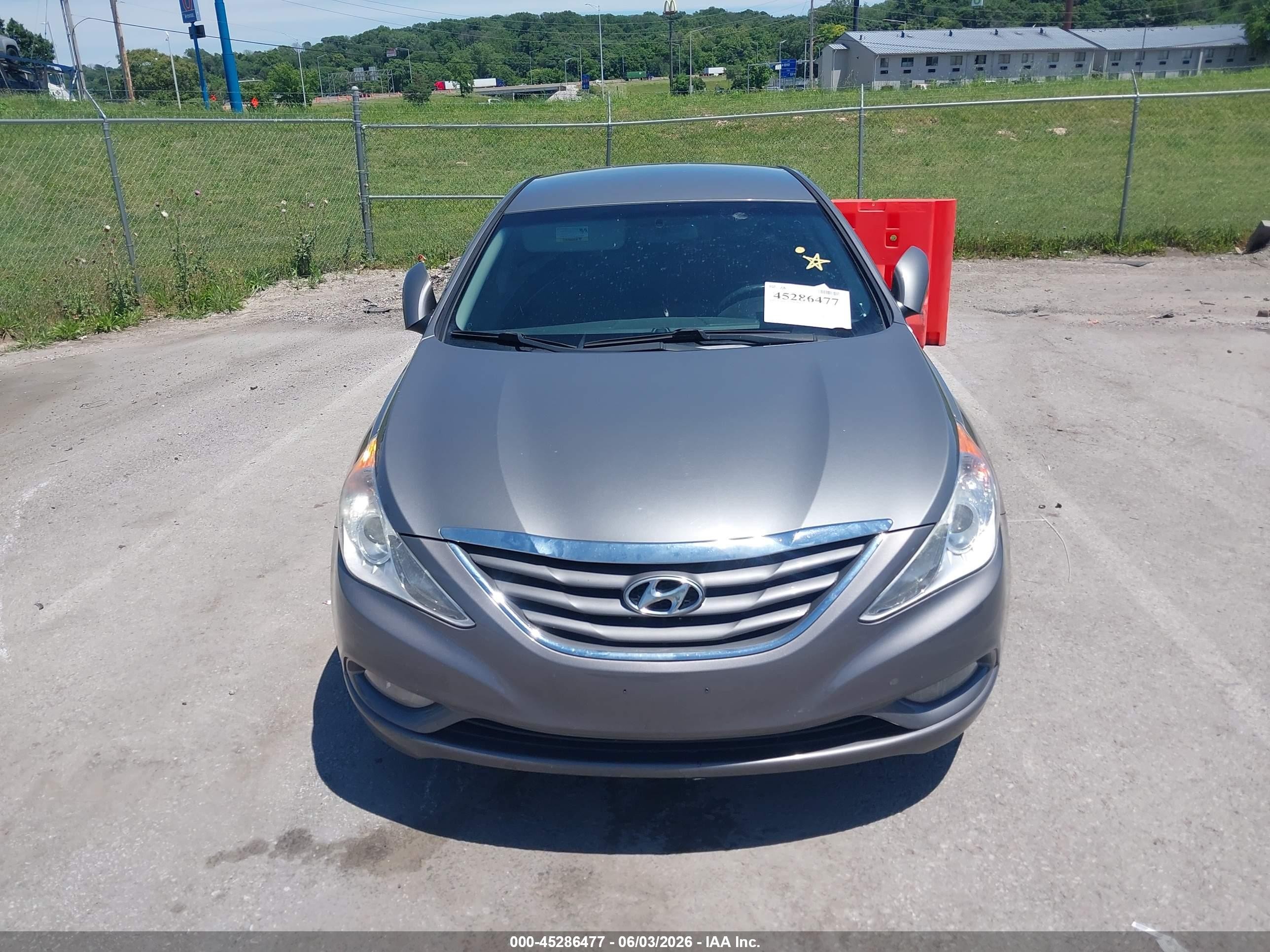 2013 Hyundai Sonata Gls Silver vin: 5NPEB4AC3DH685281