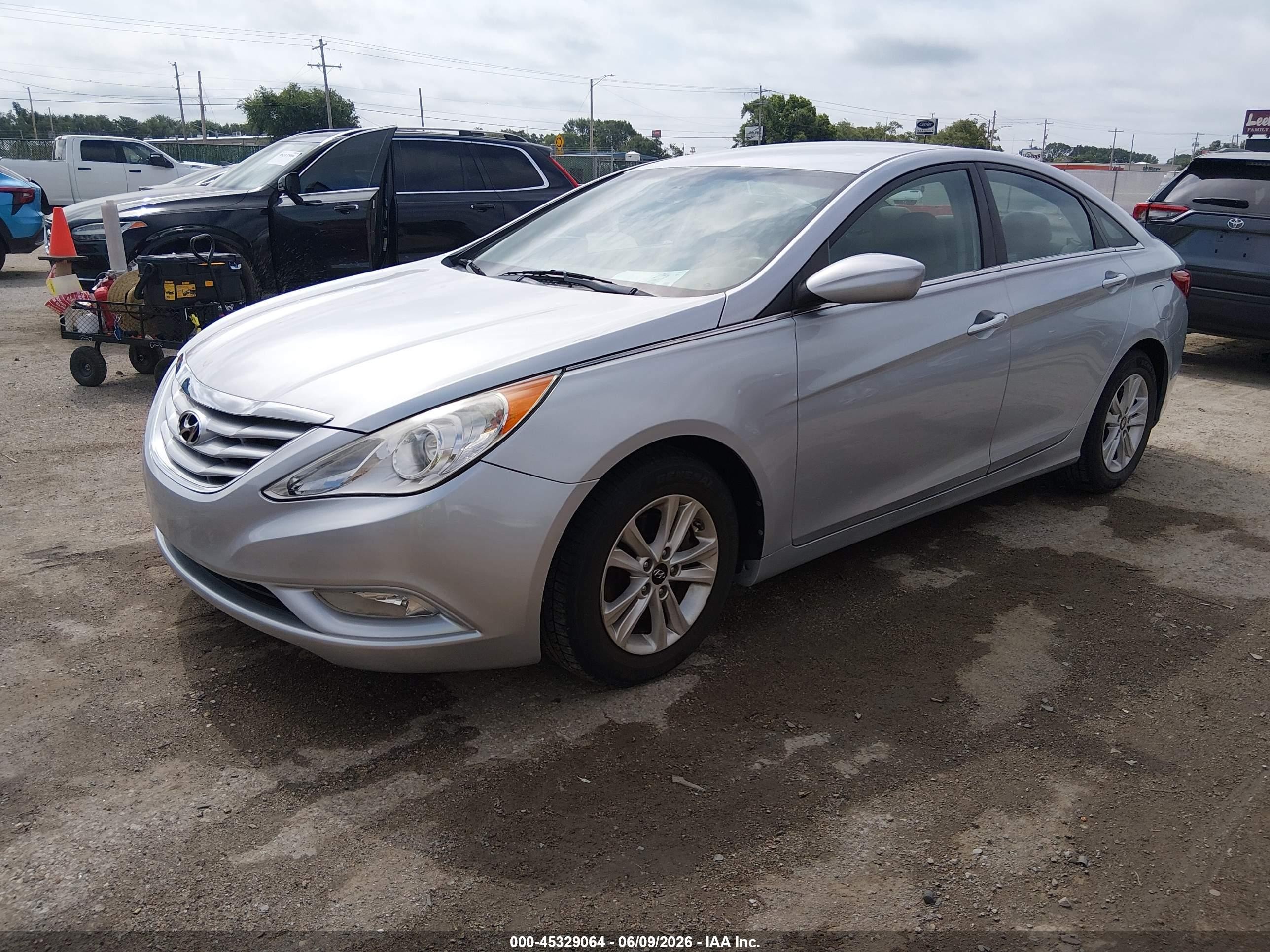2013 Hyundai Sonata Gls Silver vin: 5NPEB4AC3DH723348