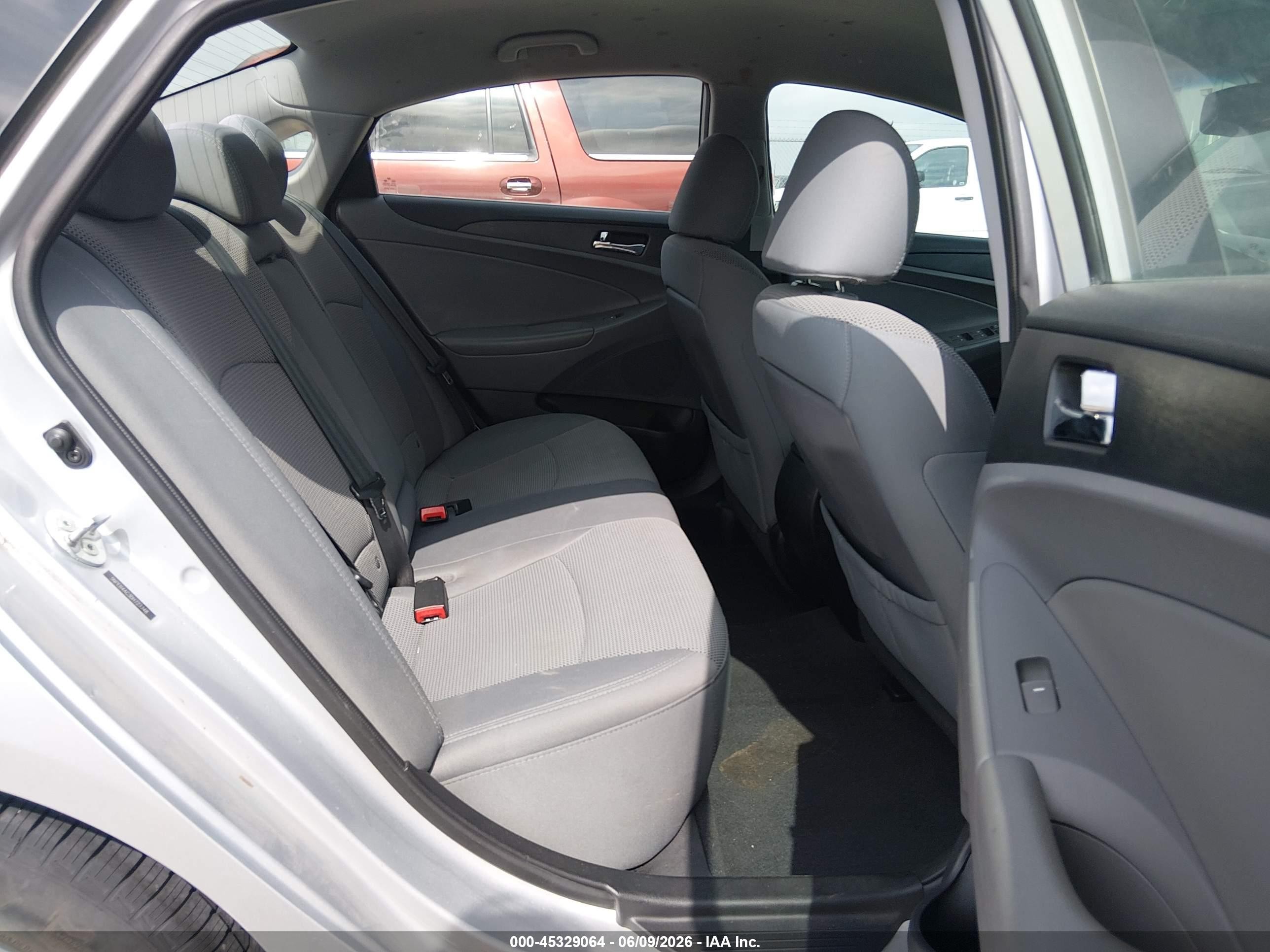 2013 Hyundai Sonata Gls Silver vin: 5NPEB4AC3DH723348