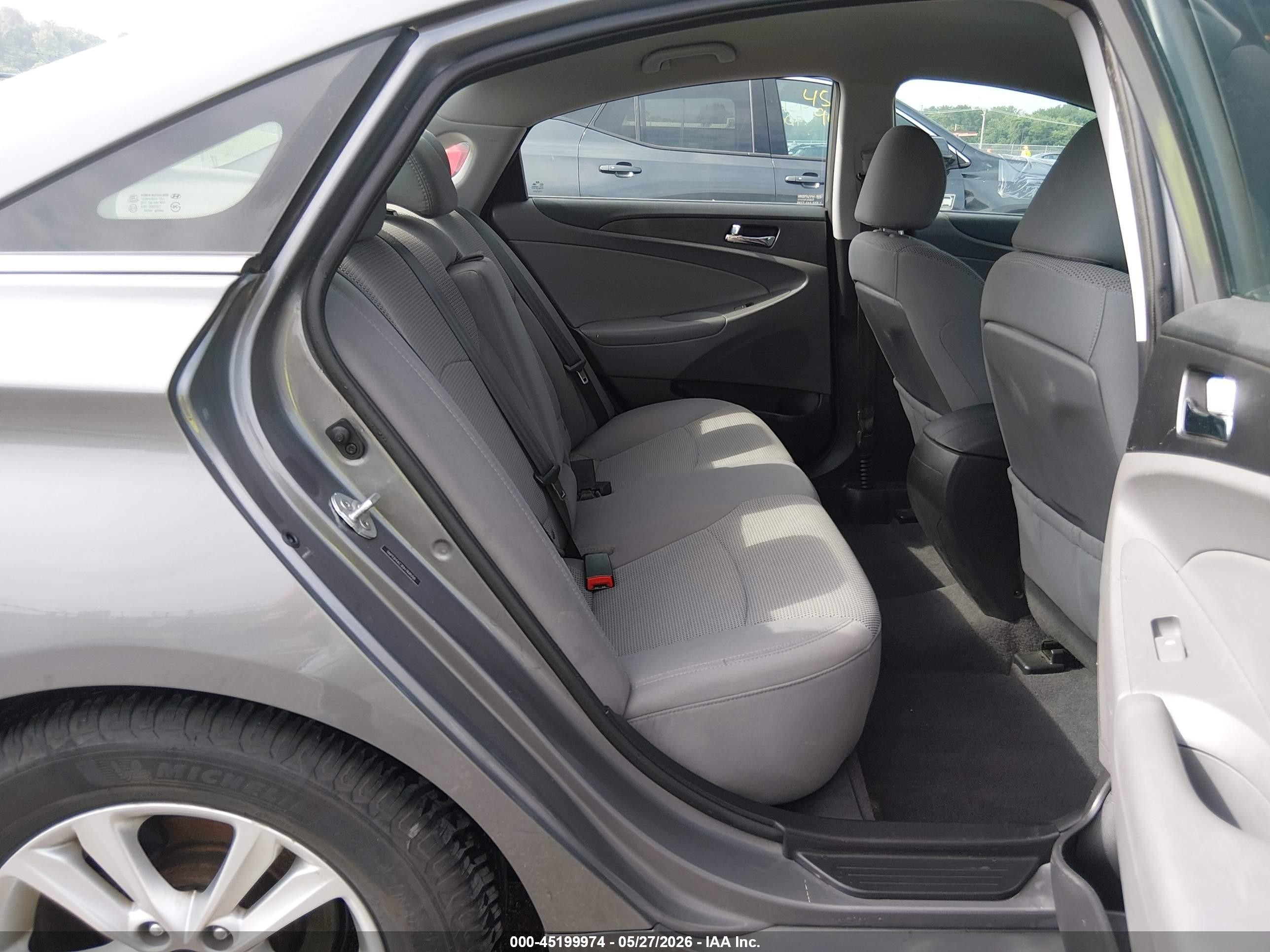 2013 Hyundai Sonata Gls Gray vin: 5NPEB4AC3DH768550