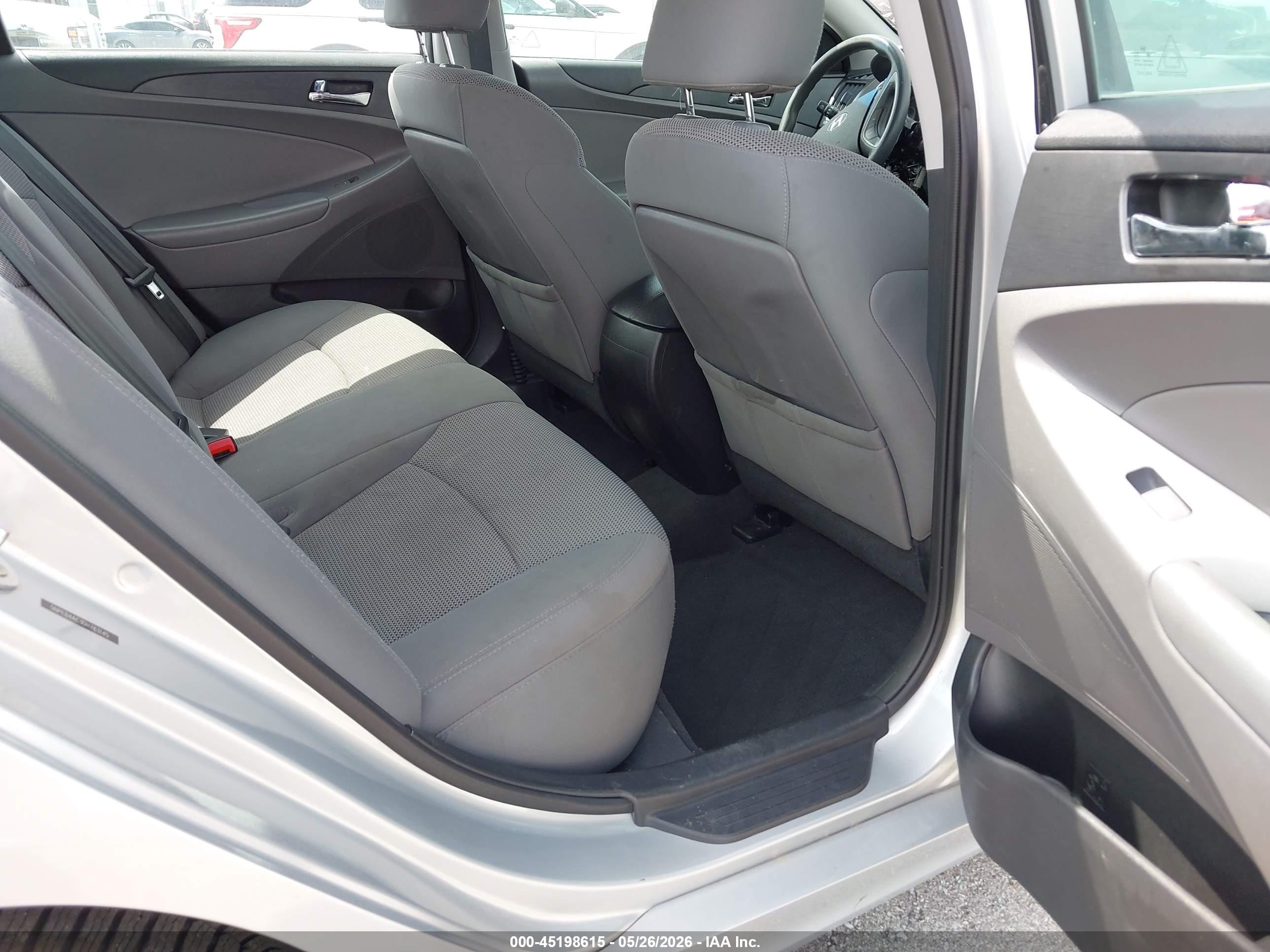 2013 Hyundai Sonata Gls Silver vin: 5NPEB4AC3DH783145