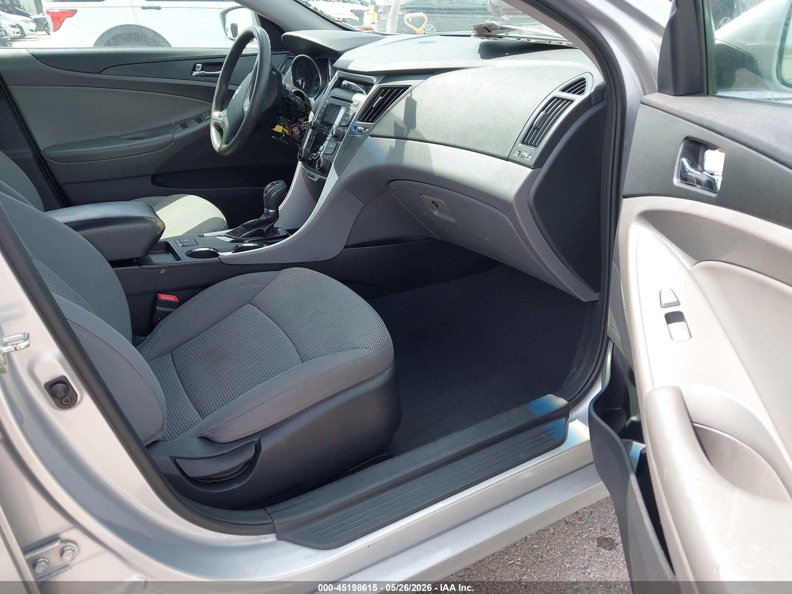 2013 Hyundai Sonata Gls Silver vin: 5NPEB4AC3DH783145