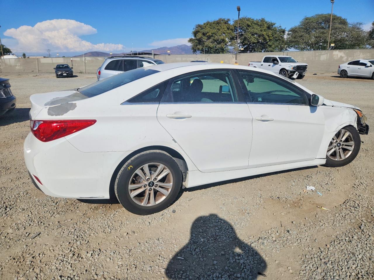 2014 Hyundai Sonata Gls Белый vin: 5NPEB4AC3EH868374