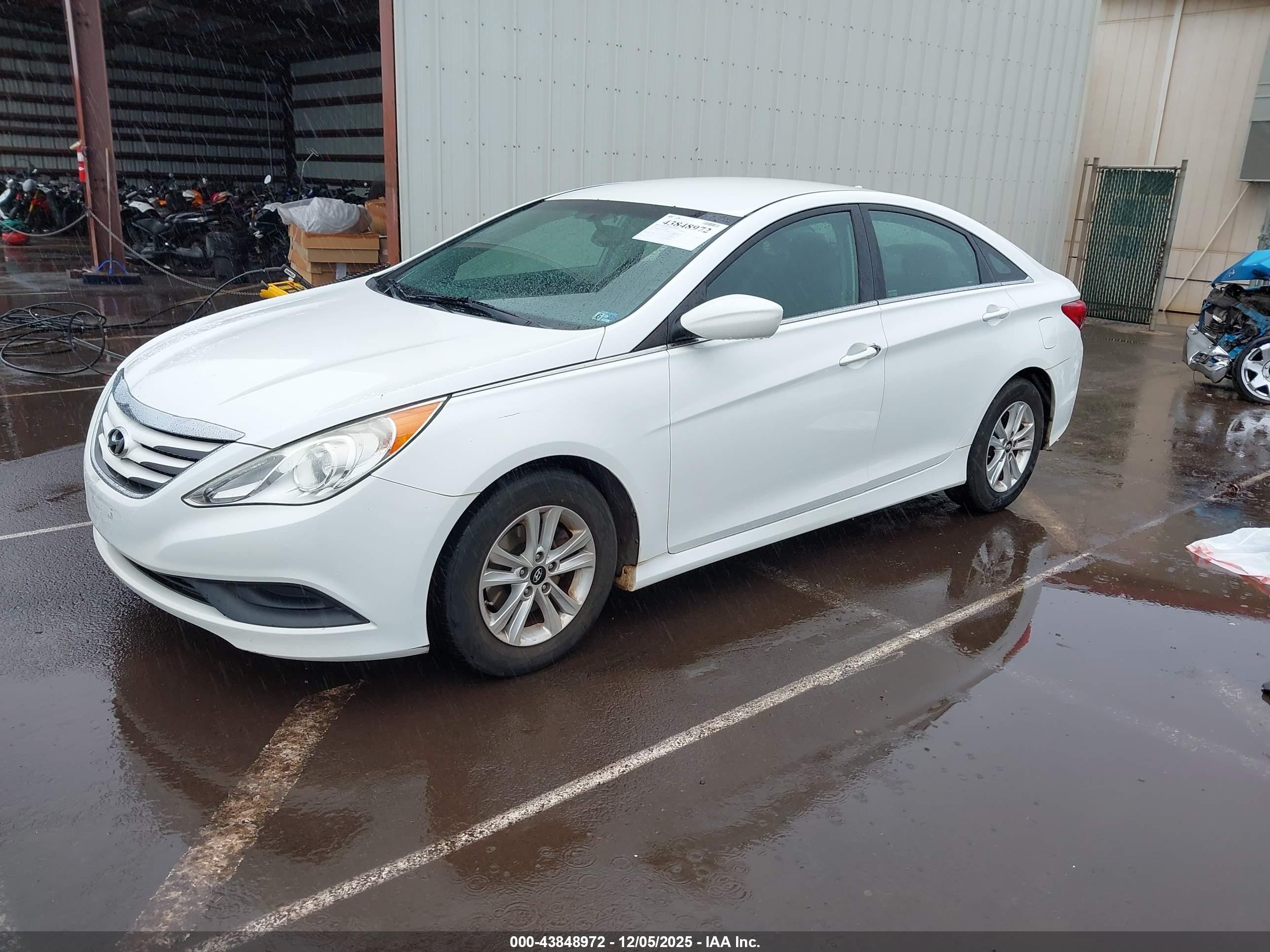 2014 Hyundai Sonata Gls Белый vin: 5NPEB4AC3EH887930
